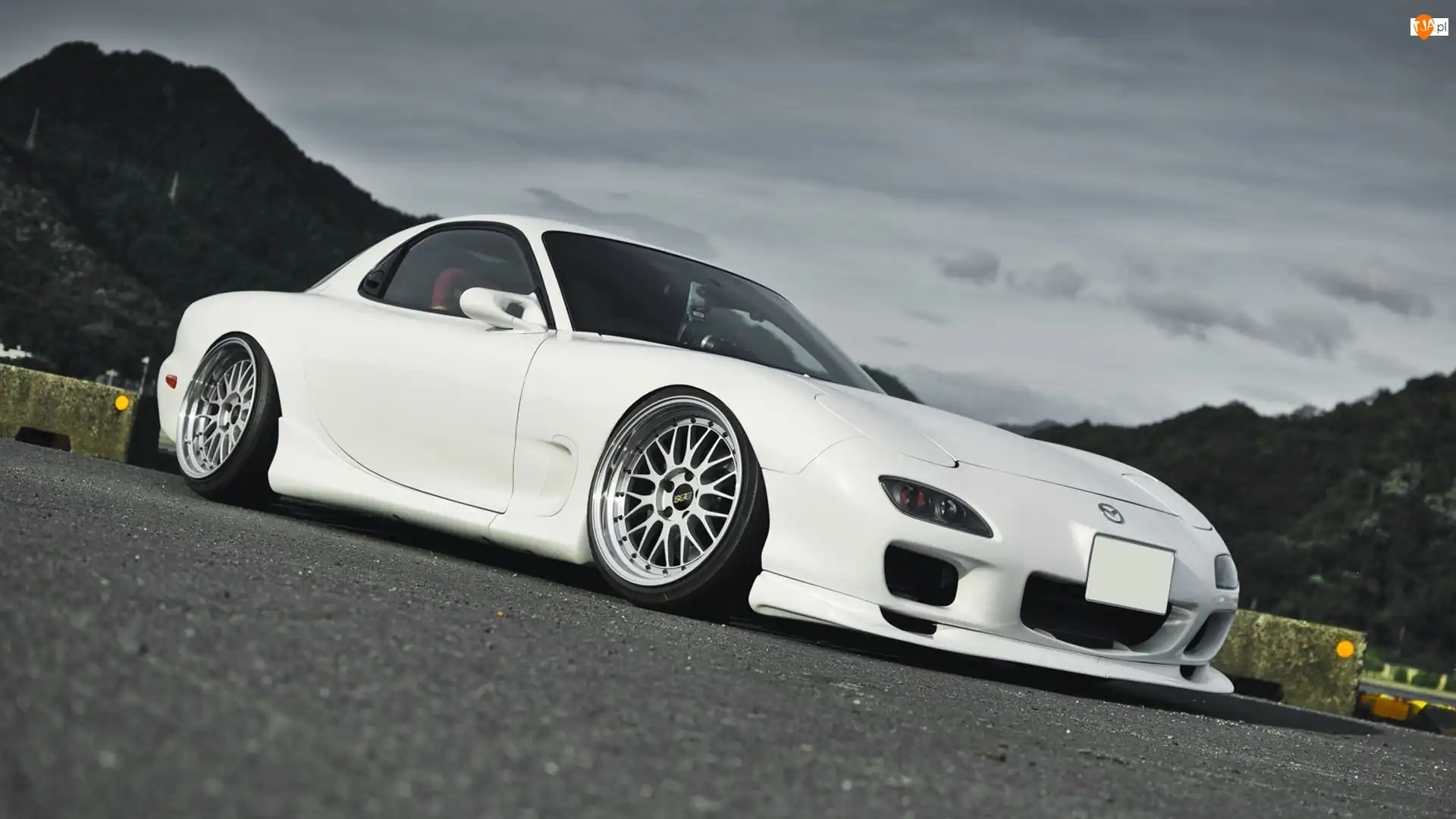 Samochód, Mazda RX7