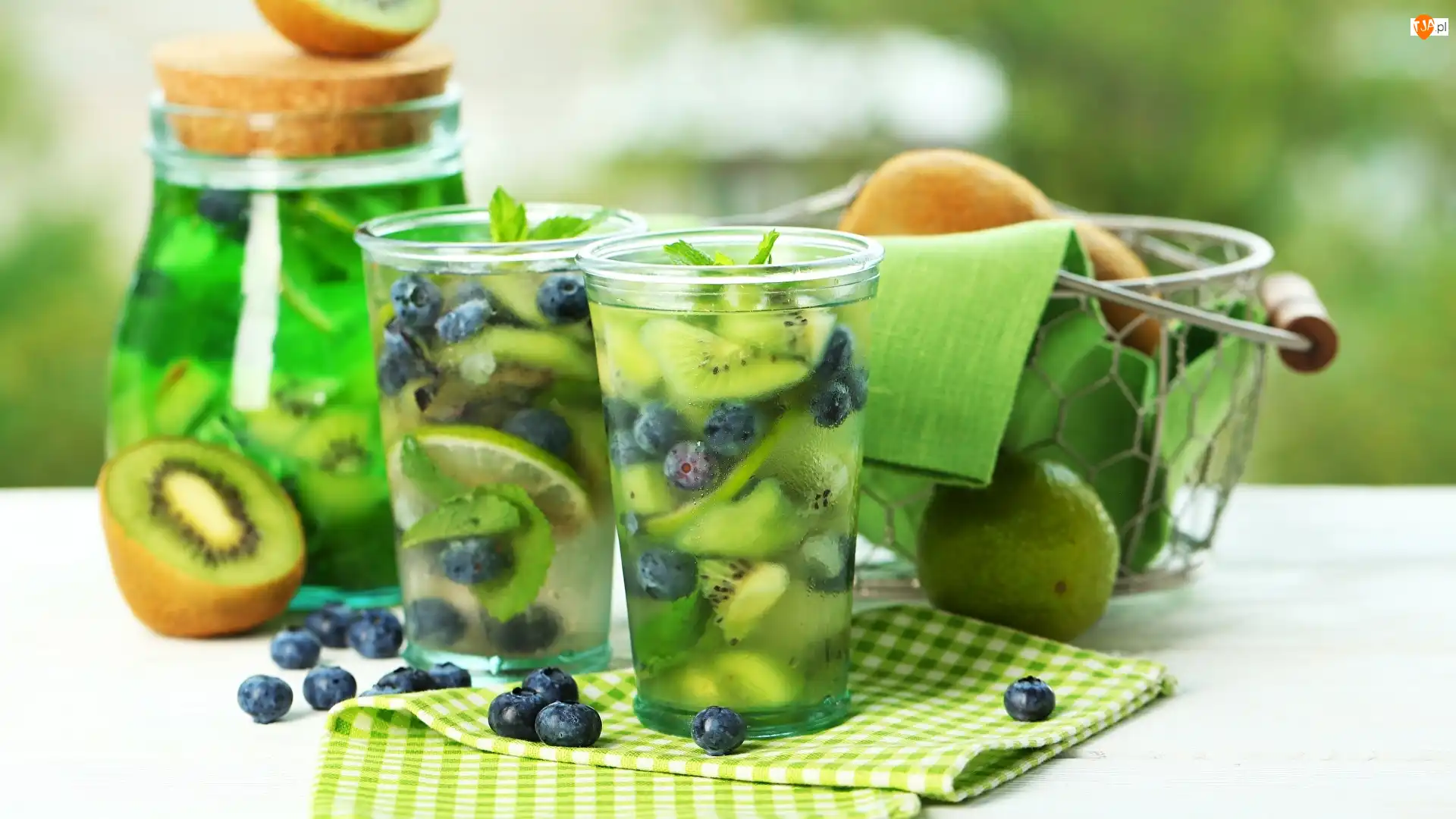 Kiwi, Szklanki, Limonka, Napoje, Borówki