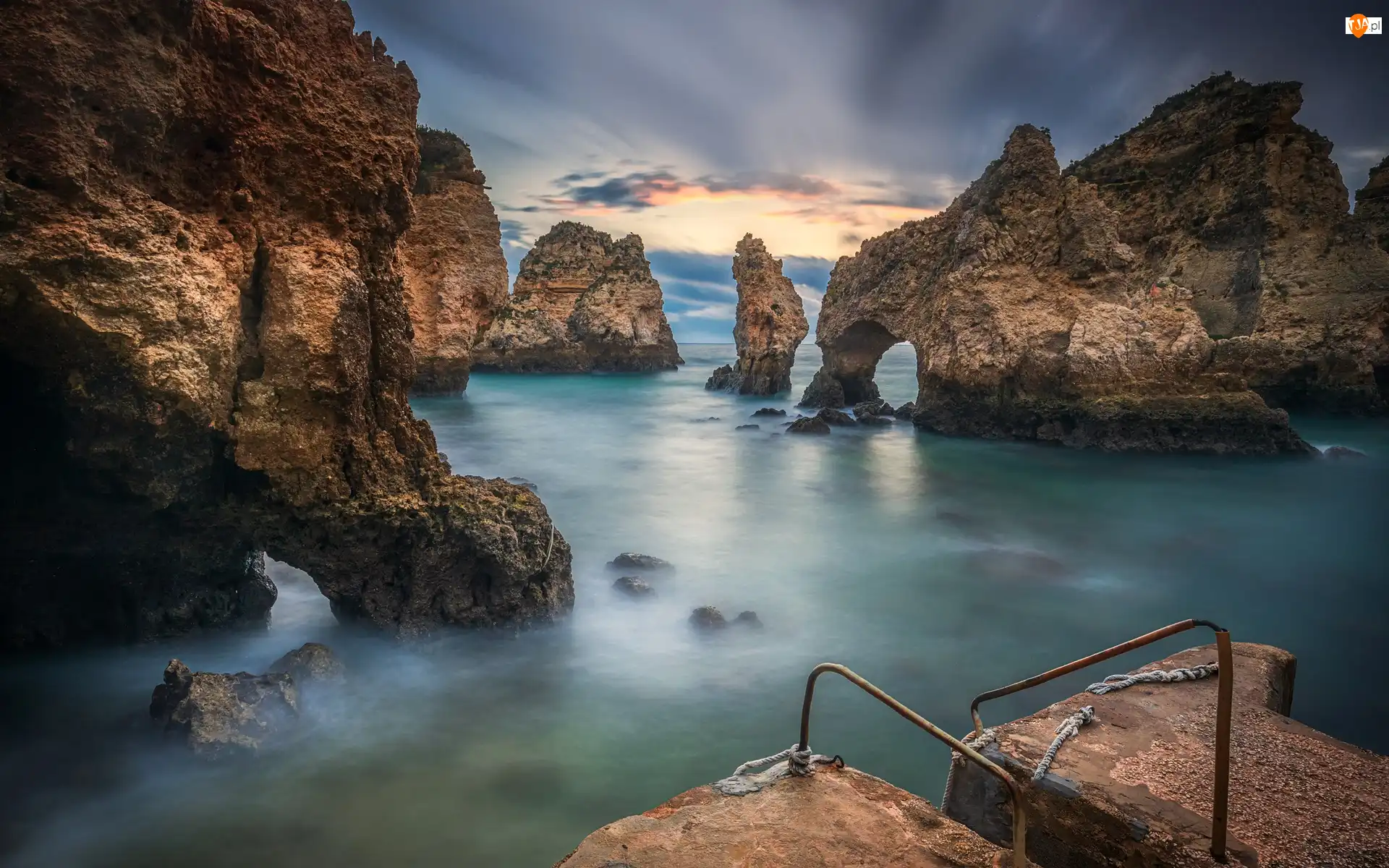 Skały, Wybrzeże, Ponta da Piedade, Portugalia, Morze, Region Algarve