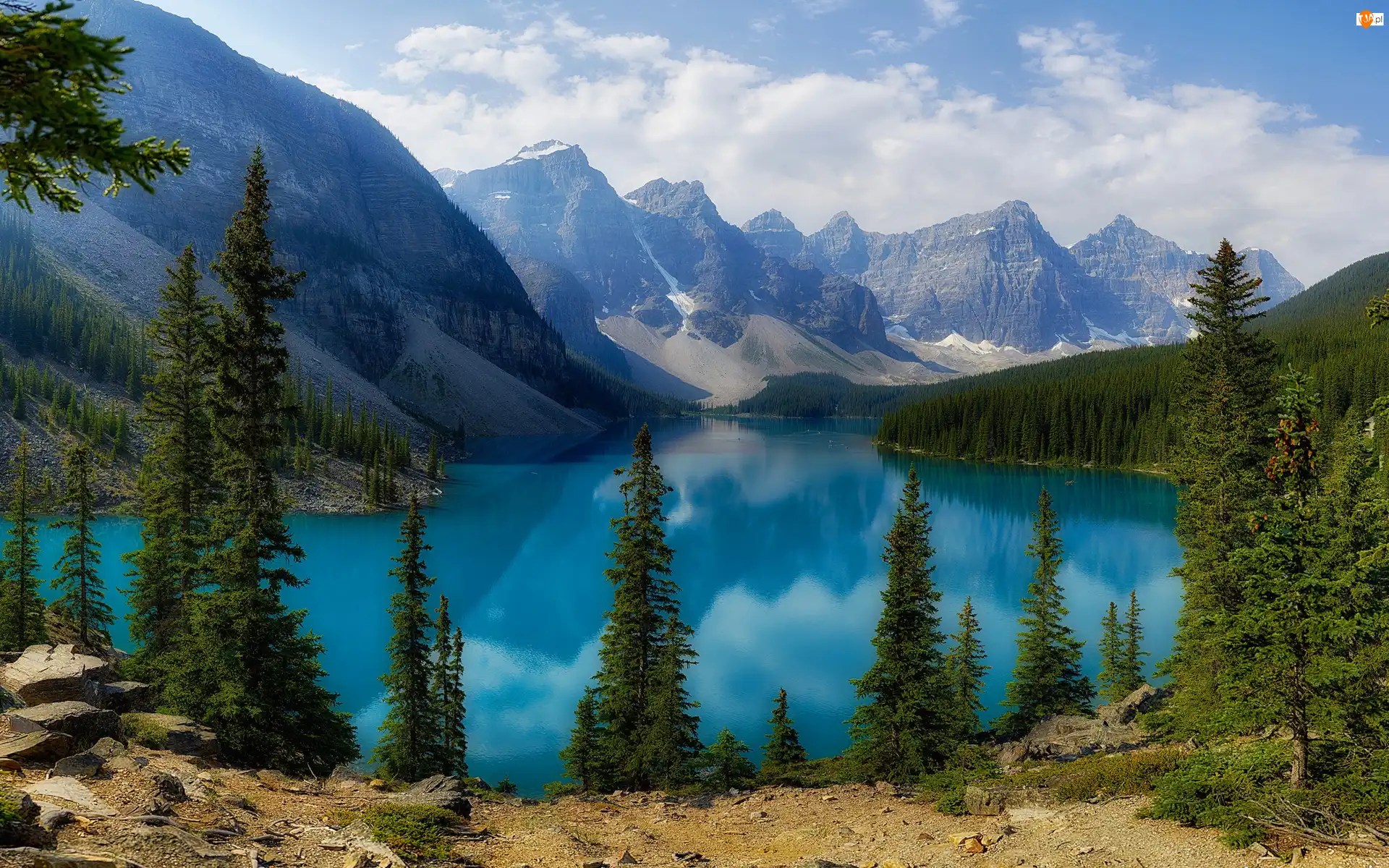 Kanada, Obłoki, Poranek, Góry, Jezioro, Park Narodowy Banff, Las, Moraine Lake, Drzewa, Alberta