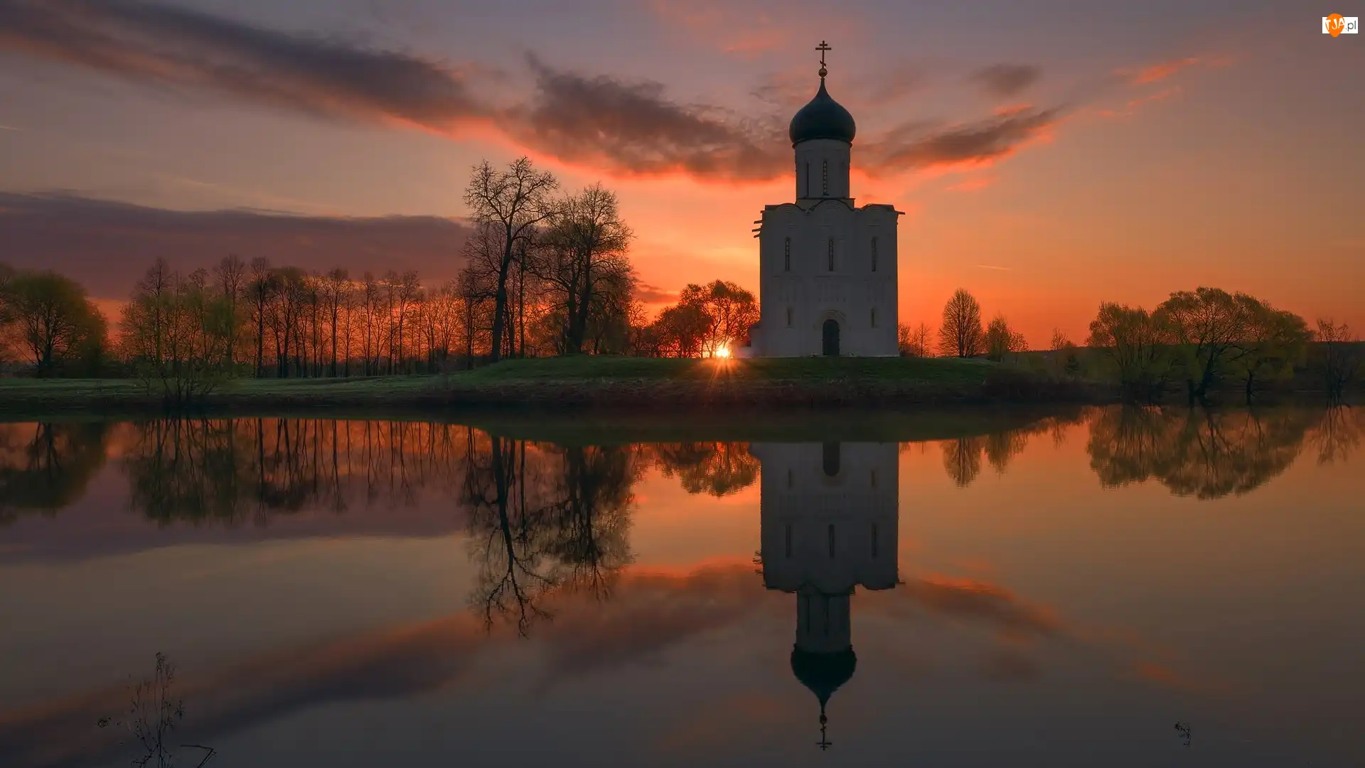 Jezioro, Zachód słońca, Odbicie, Cerkiew, Drzewa
