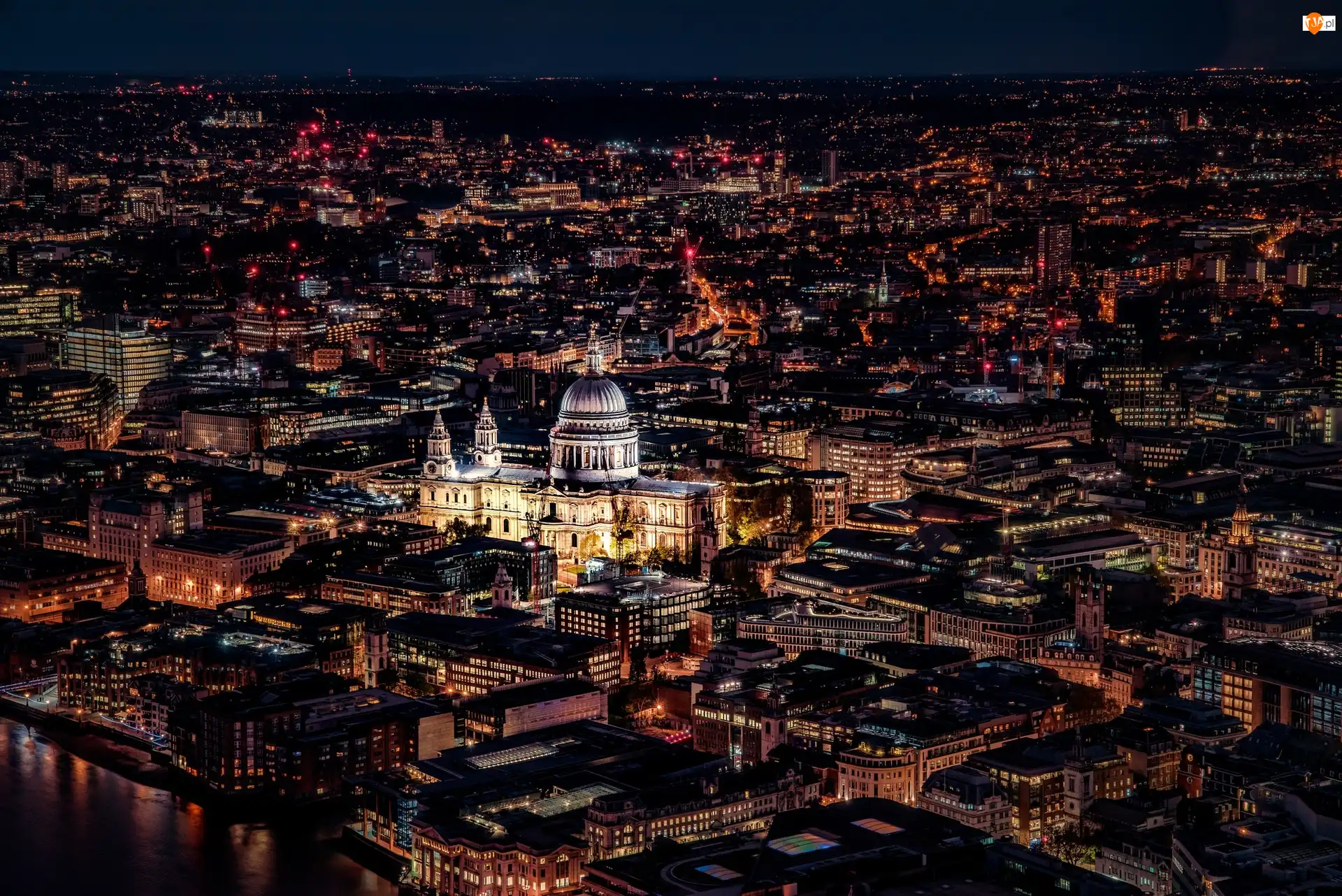 Miasto nocą, Katedra św. Pawła, Londyn, Anglia, Oświetlona