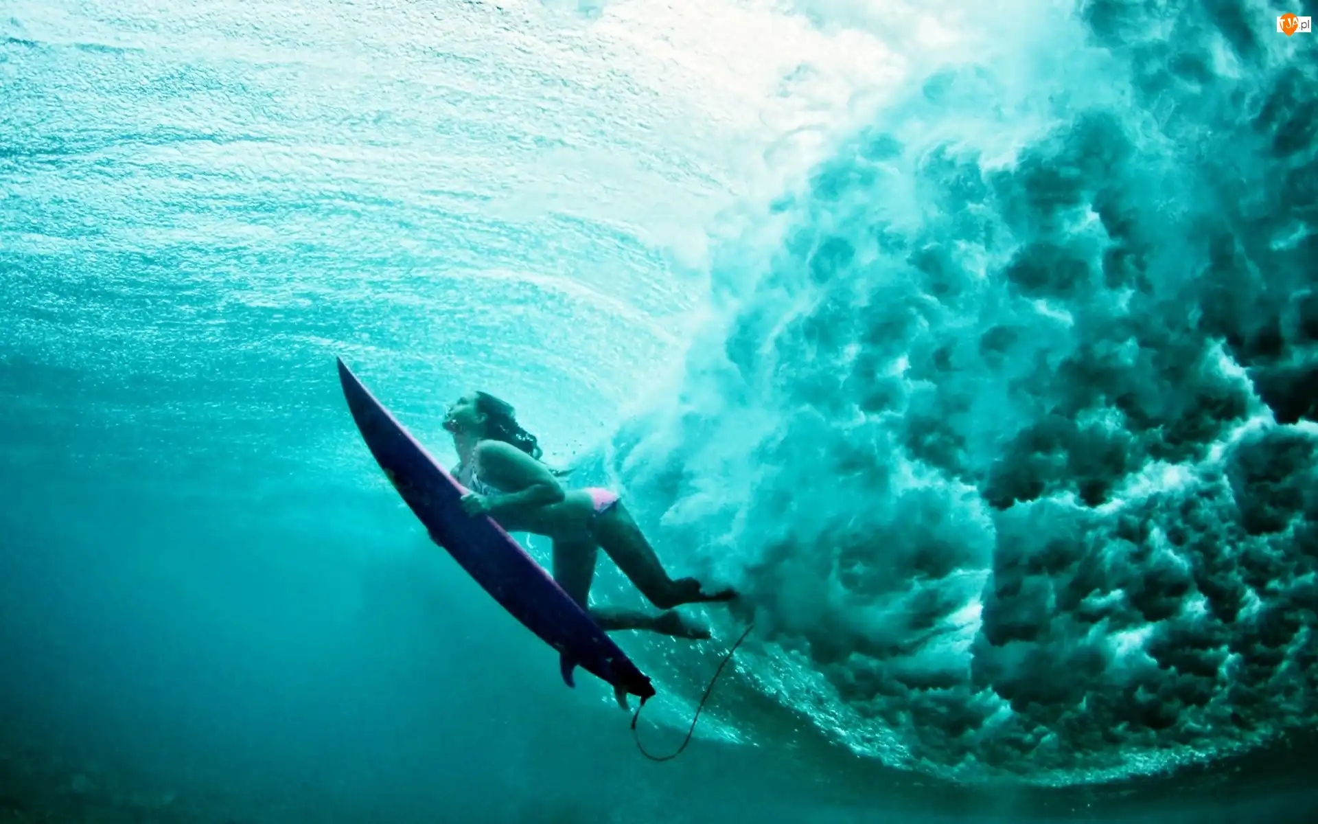 Kobieta, Surfing