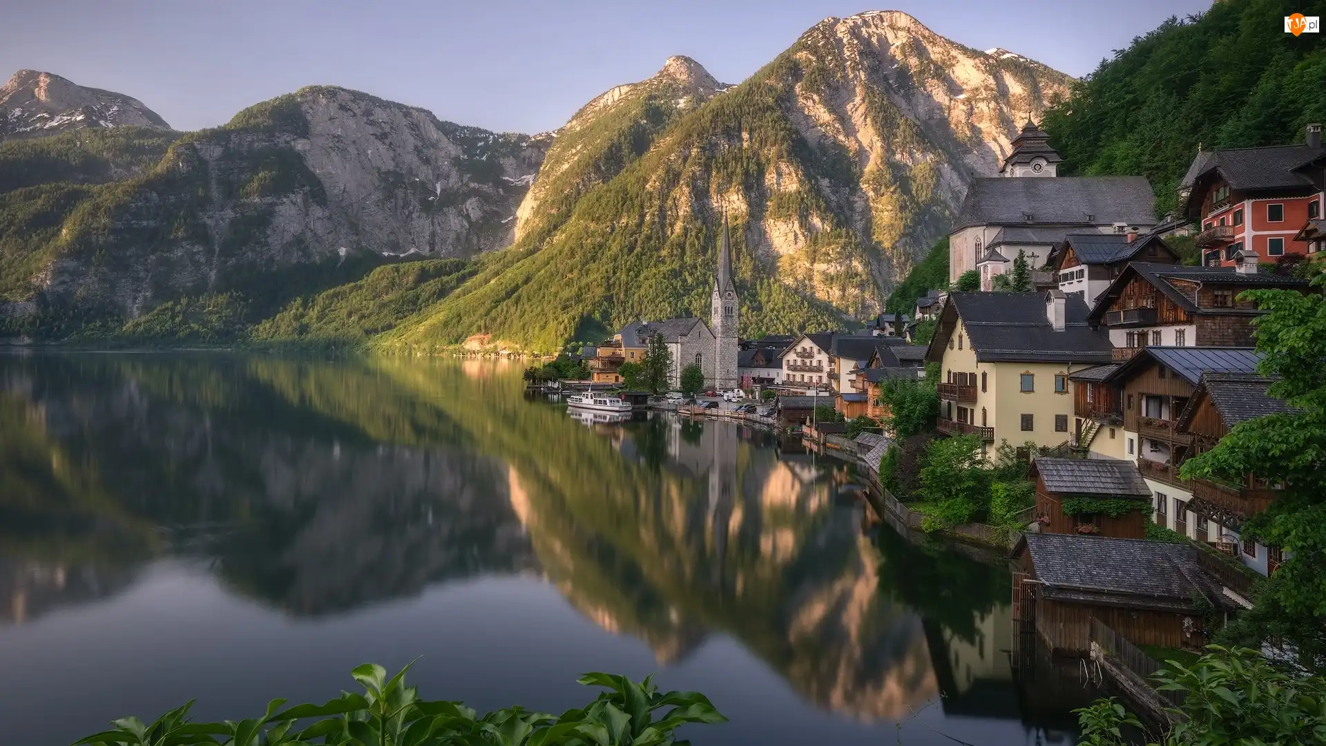 Miasteczko, Hallstatt, Domy, Austria, Jezioro Hallstattersee, Alpy Salzburskie, Góry