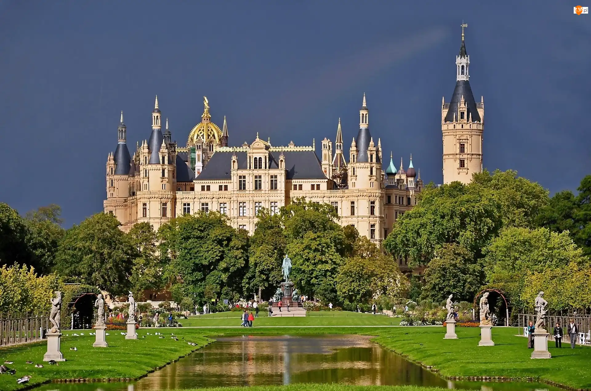 Wirtembergia, Badenia, Hohenzollern, Posągi, Zamek, Park