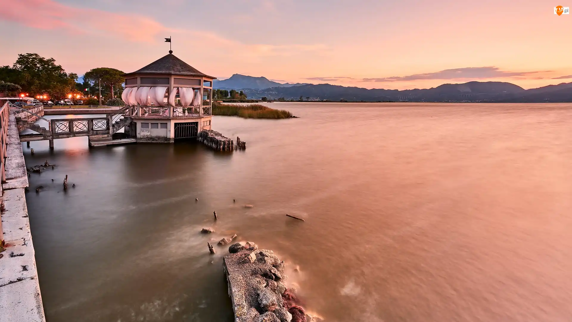 Lago di Massaciuccoli, Jezioro, Gmina Viareggio, Włochy, Altana, Toskania