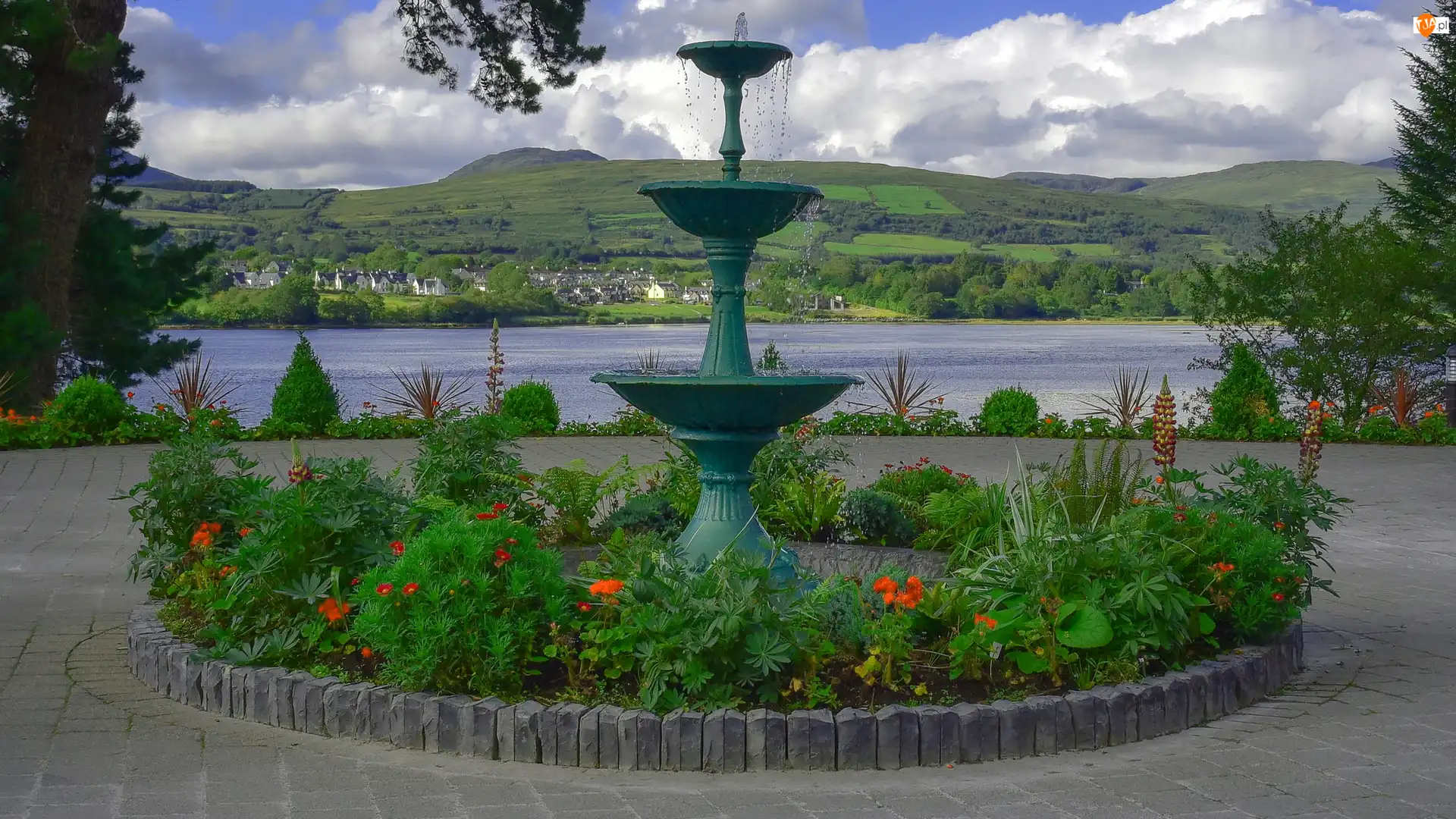 Rabatka, Fontanna, Góry, Irlandia, Rzeka Roughty River, Miejscowość Kenmare