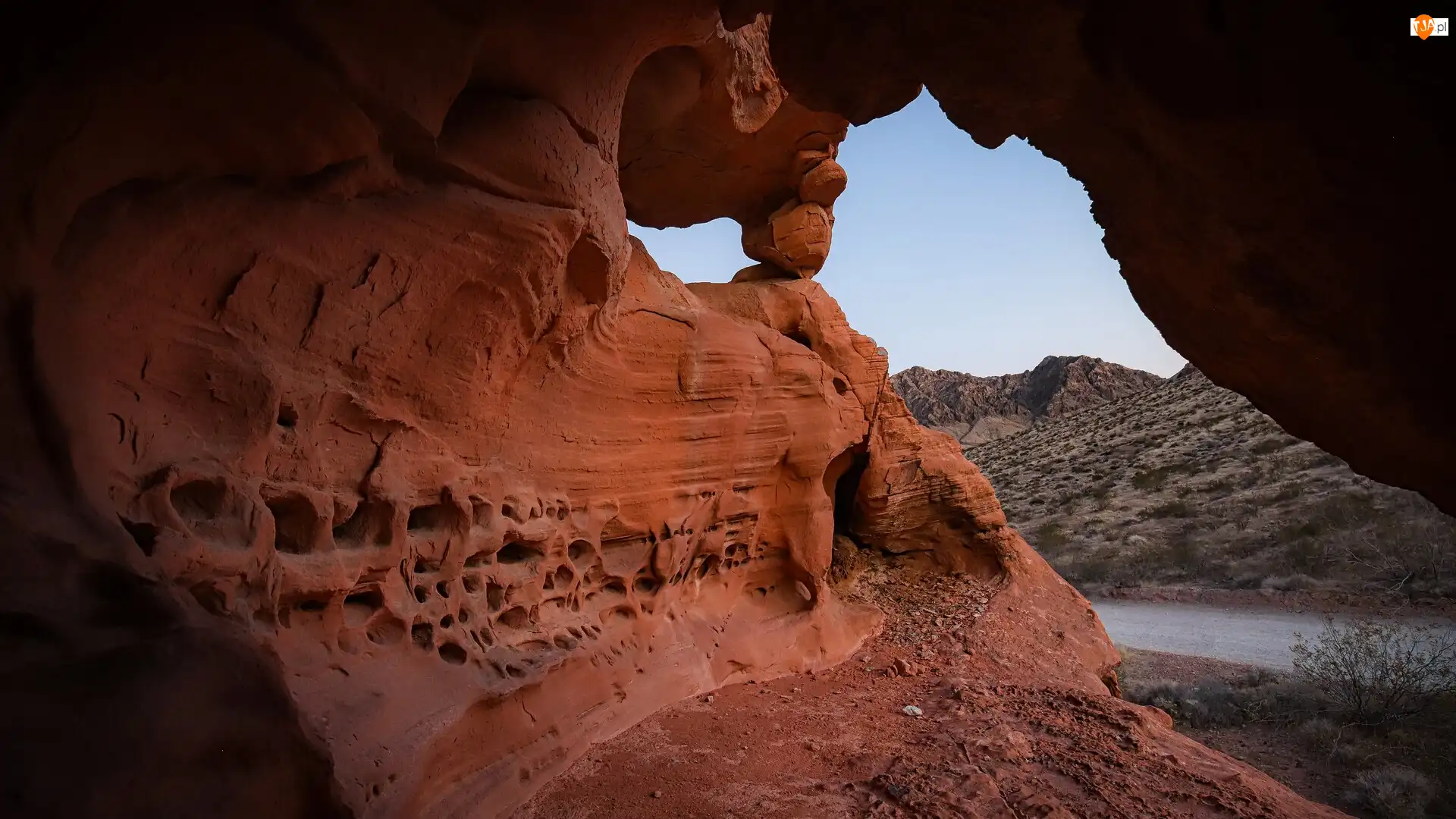 Skały, Rzeka, Stany Zjednoczone, Jaskinia, Nevada, Park stanowy Valley of Fire, Góry