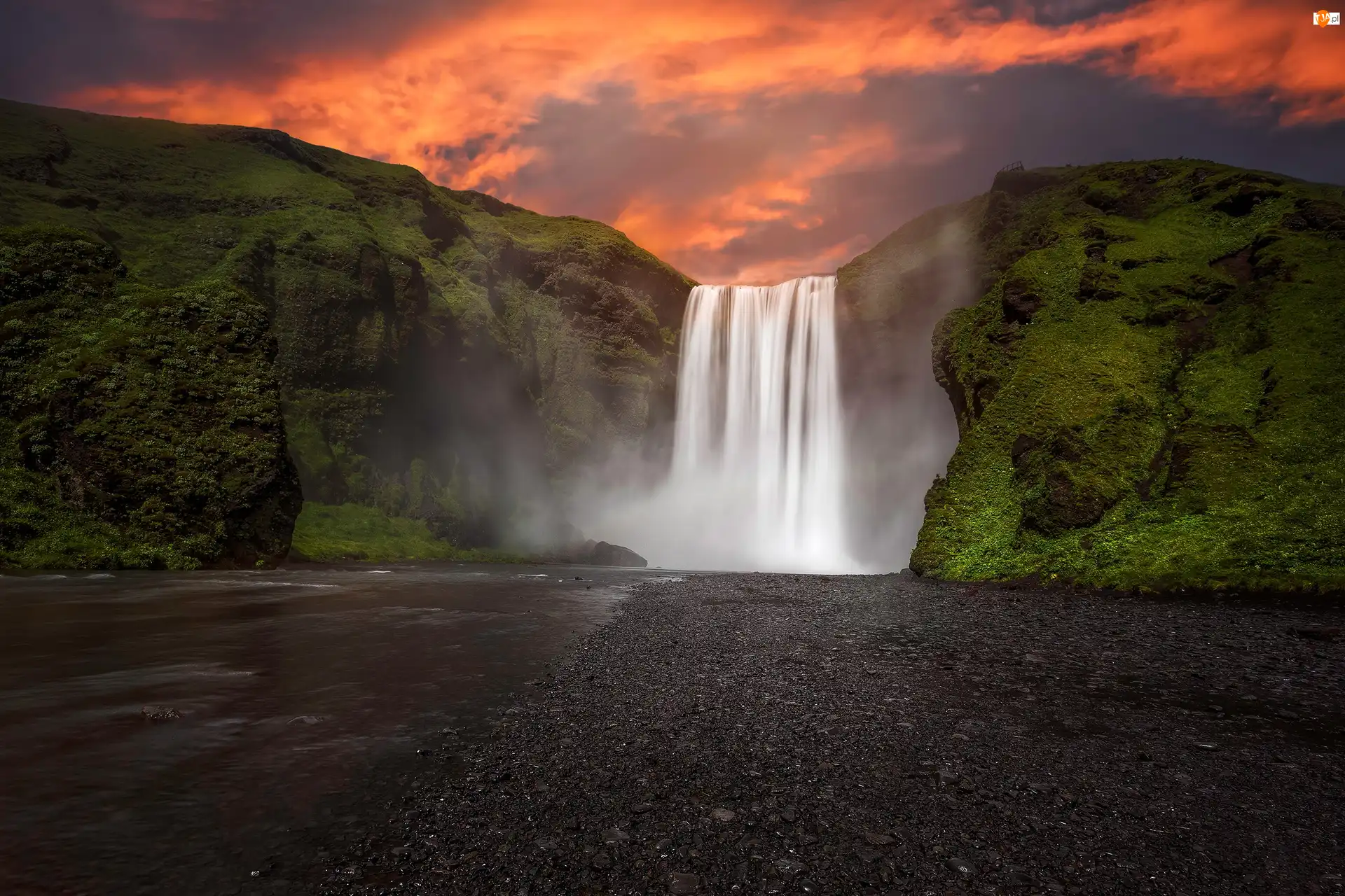 Rzeka Skoga, Góra, Wodospad Skogafoss, Islandia, Zachód słońca