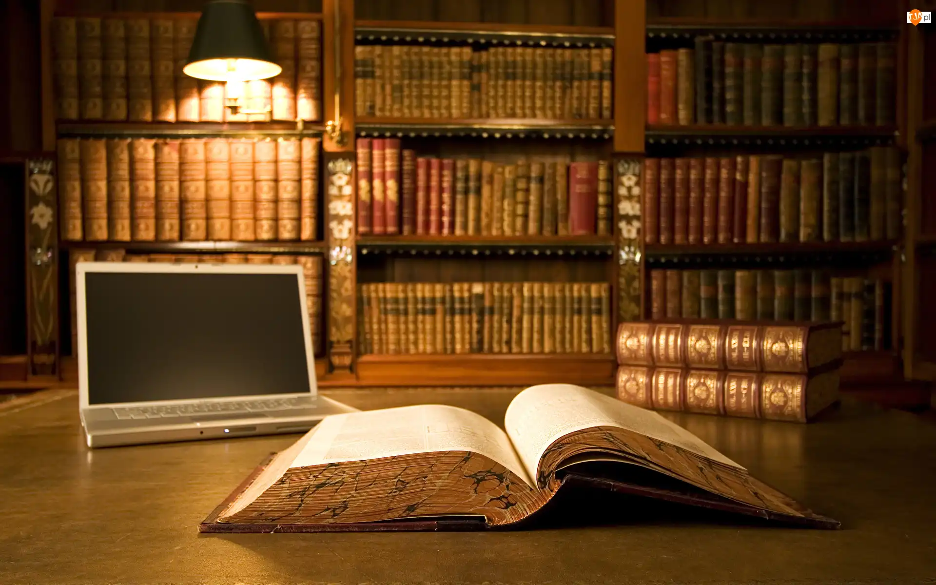 Laptop, Światło, Książka, Biblioteka, Lampa