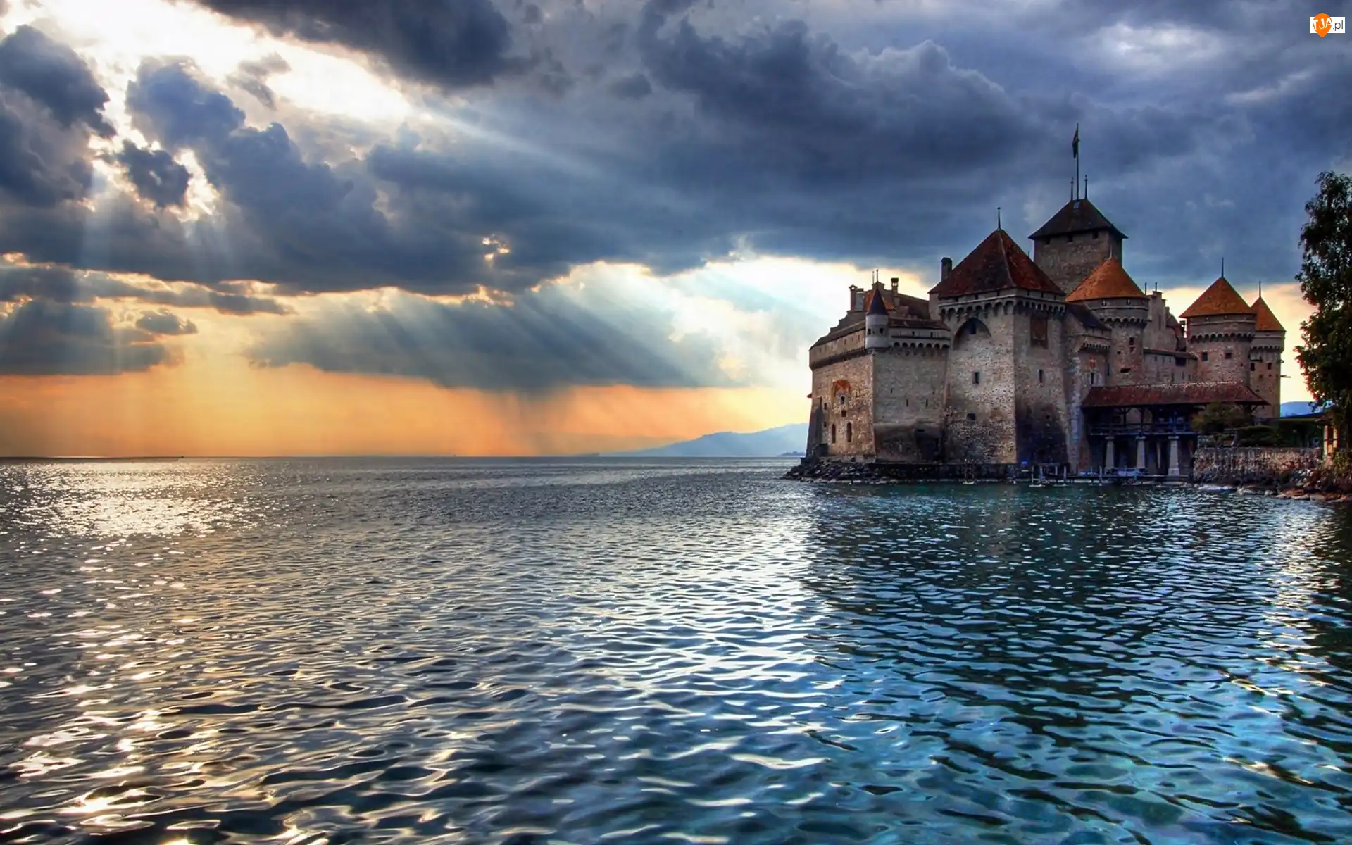 Chillon, Jezioro, Światło, Zamek, Przebijające, Chmury, Genewskie