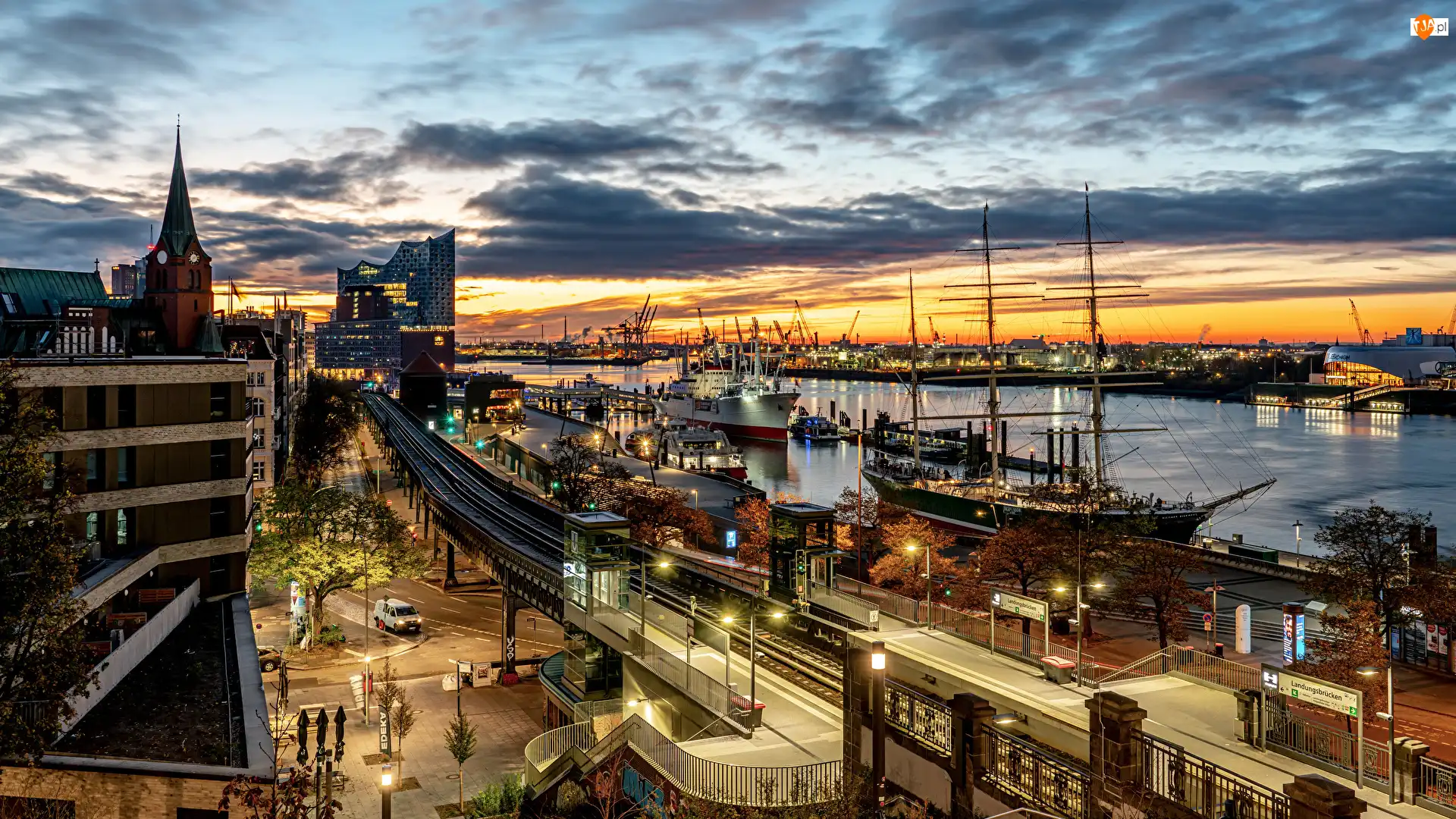 Zachód słońca, Niemcy, Statki, Domy, Hamburg, Okręty, Ulica, Port