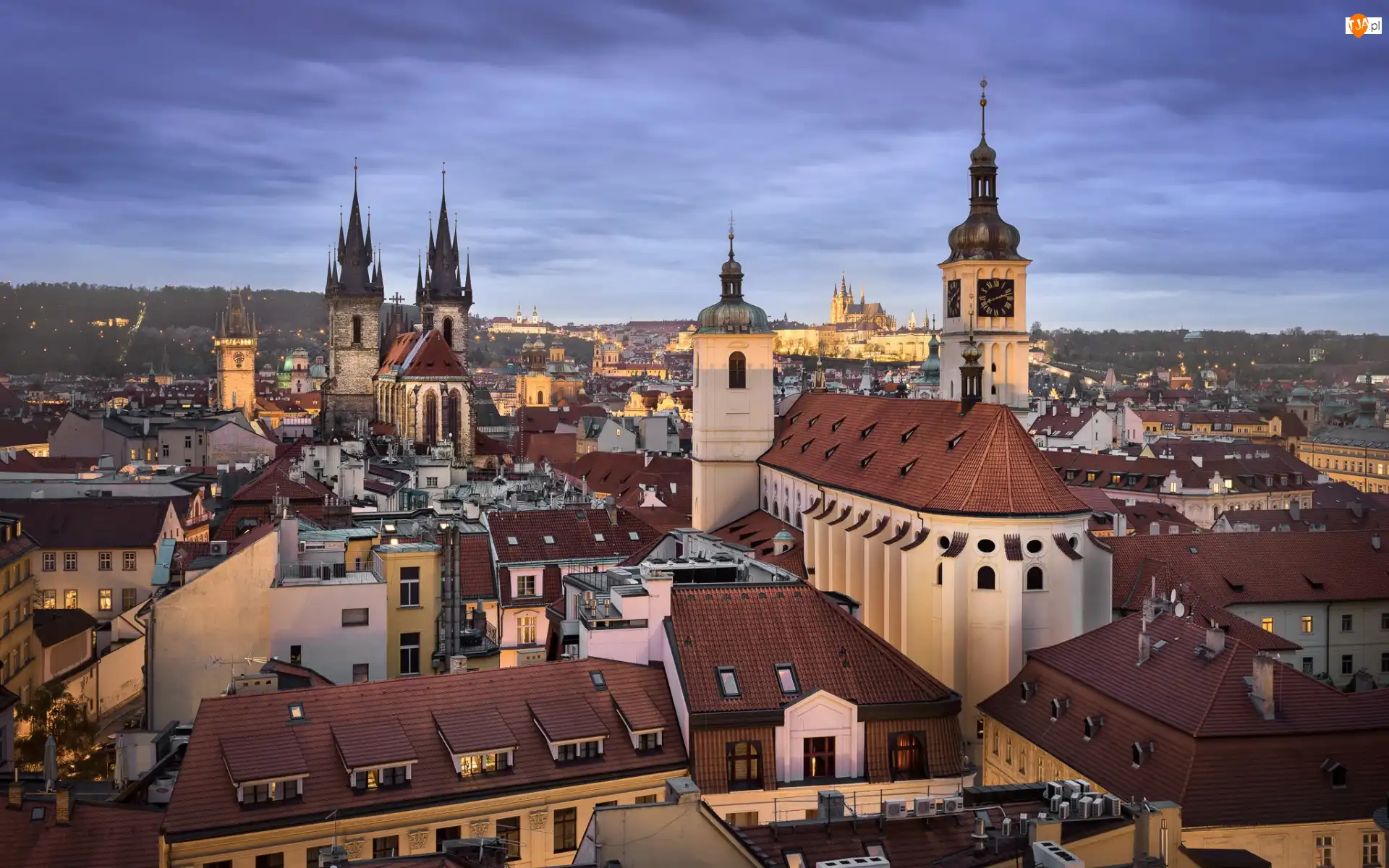 Praga, Czechy, Stare Miasto, Kościół Marii Panny przed Tynem, Domy, Kościół św Jakuba