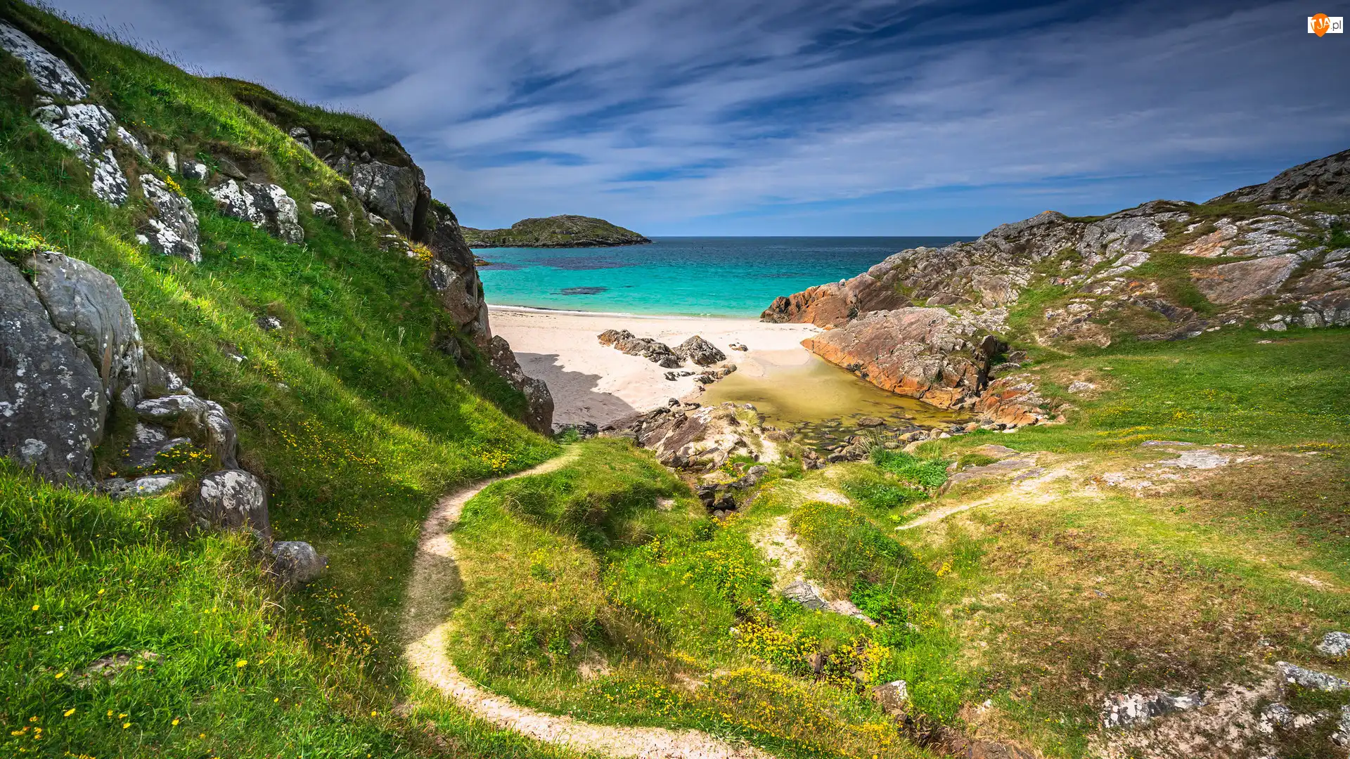 Góry, Plaża, Żółte, Achmelvich Beach, Zatoka, Kwiaty, Skały, Morze, Ścieżka, Achmelvich Bay, Szkocja