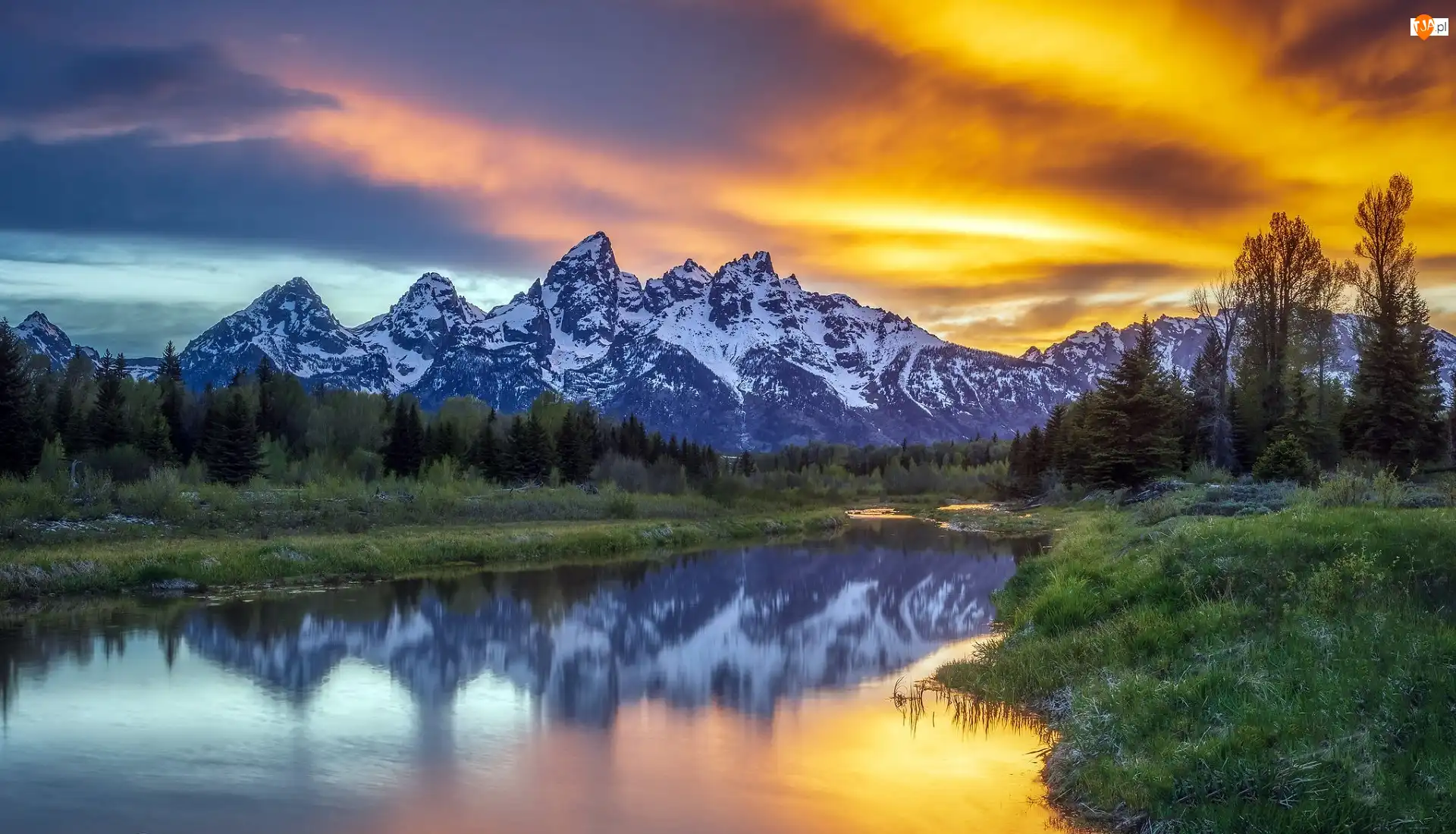 Zachód słońca, Stan Wyoming, Drzewa, Jezioro, Las, Park Narodowy Grand Teton, Góry, Stany Zjednoczone, Teton Range