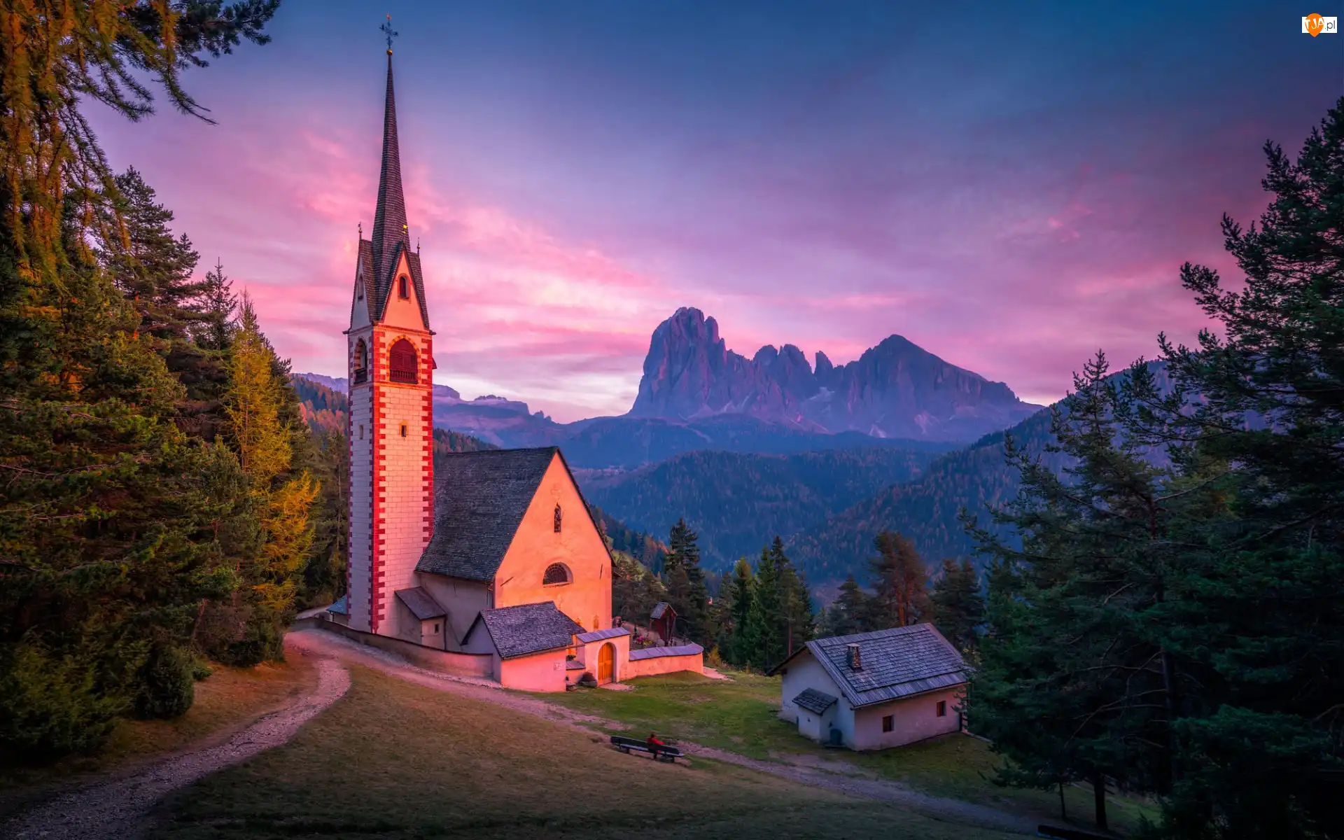 Włochy, Dolomity, Chmury, Dróżka, Zachód słońca, Lasy, Drzewa, Góry, Kościół św Jakuba