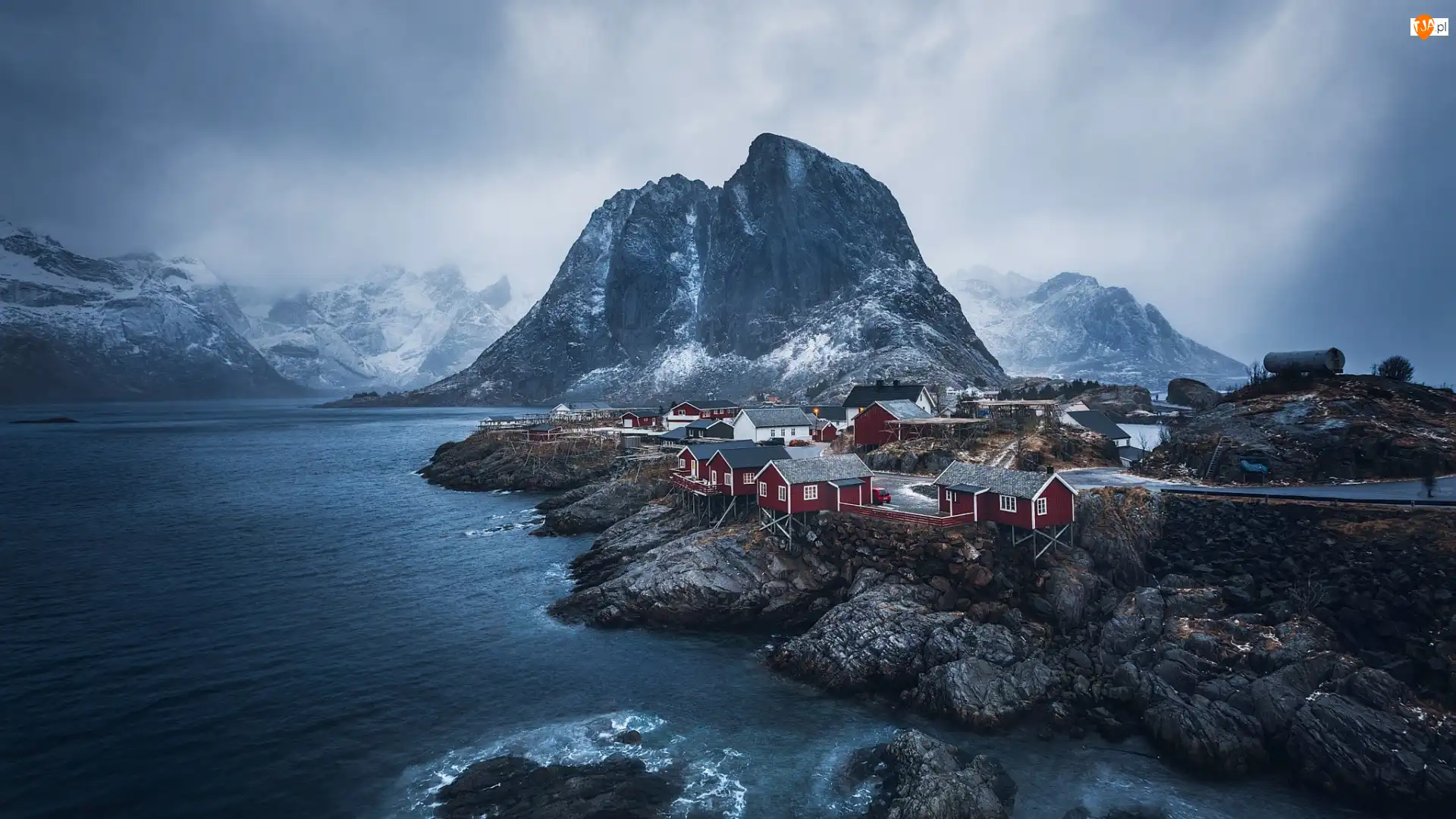 Lofoty, Norwegia, Domy, Morze, Wioska Hamnøy, Góry