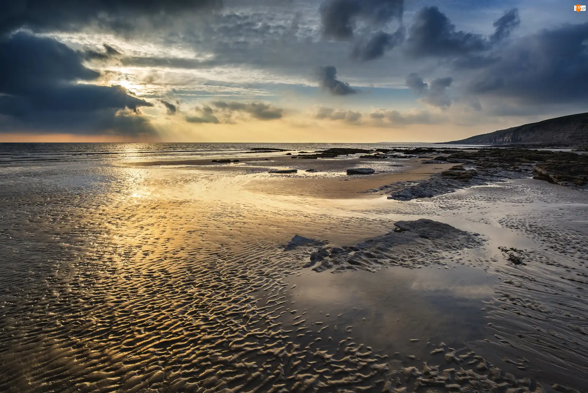 Wschód słońca, Plaża Dunraven Bay, Walia, Morze
