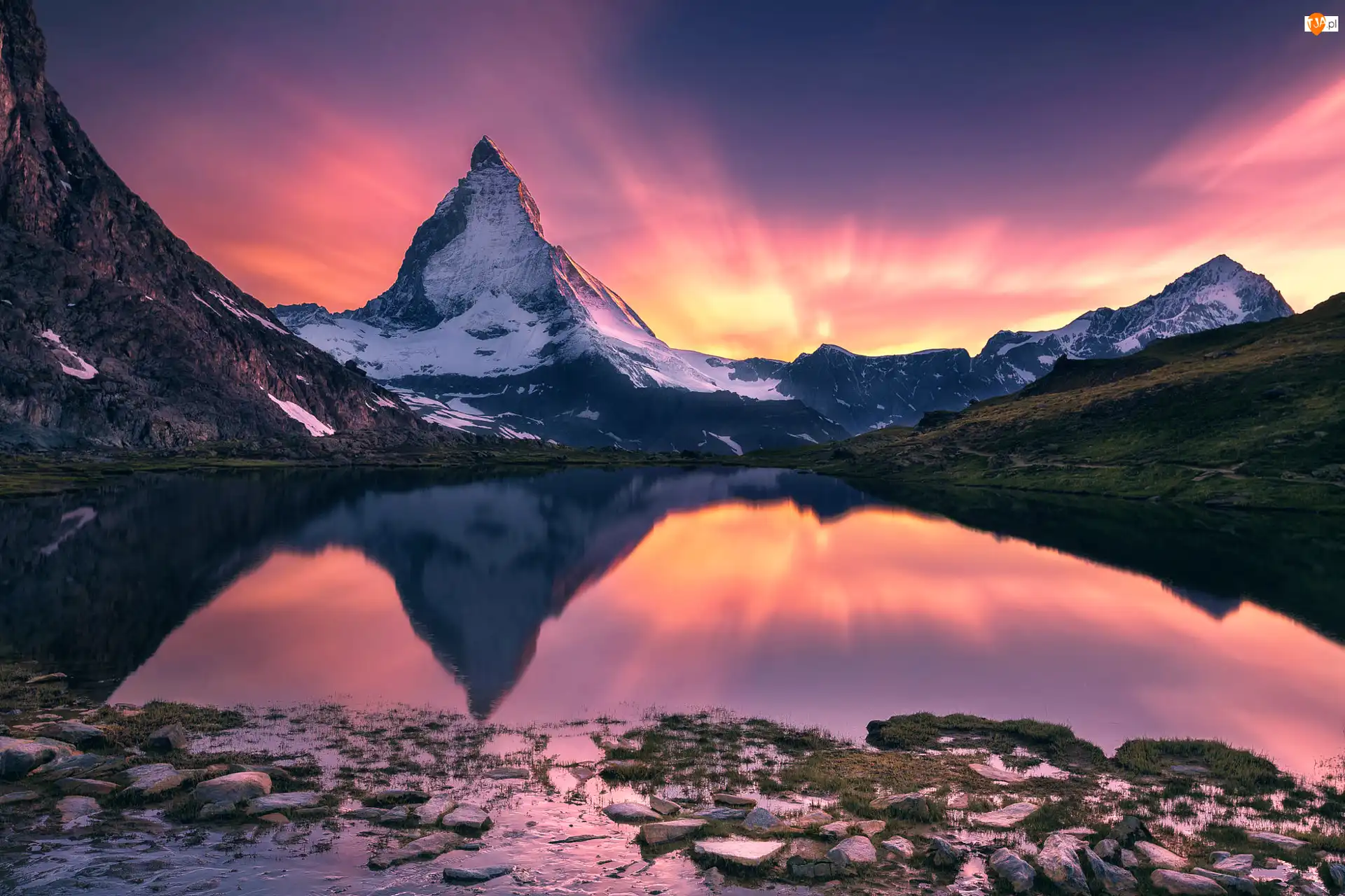 Góry Alpy Zachodnie, Szwajcaria, Jezioro, Odbicie, Szczyt Matterhorn, Zachód słońca