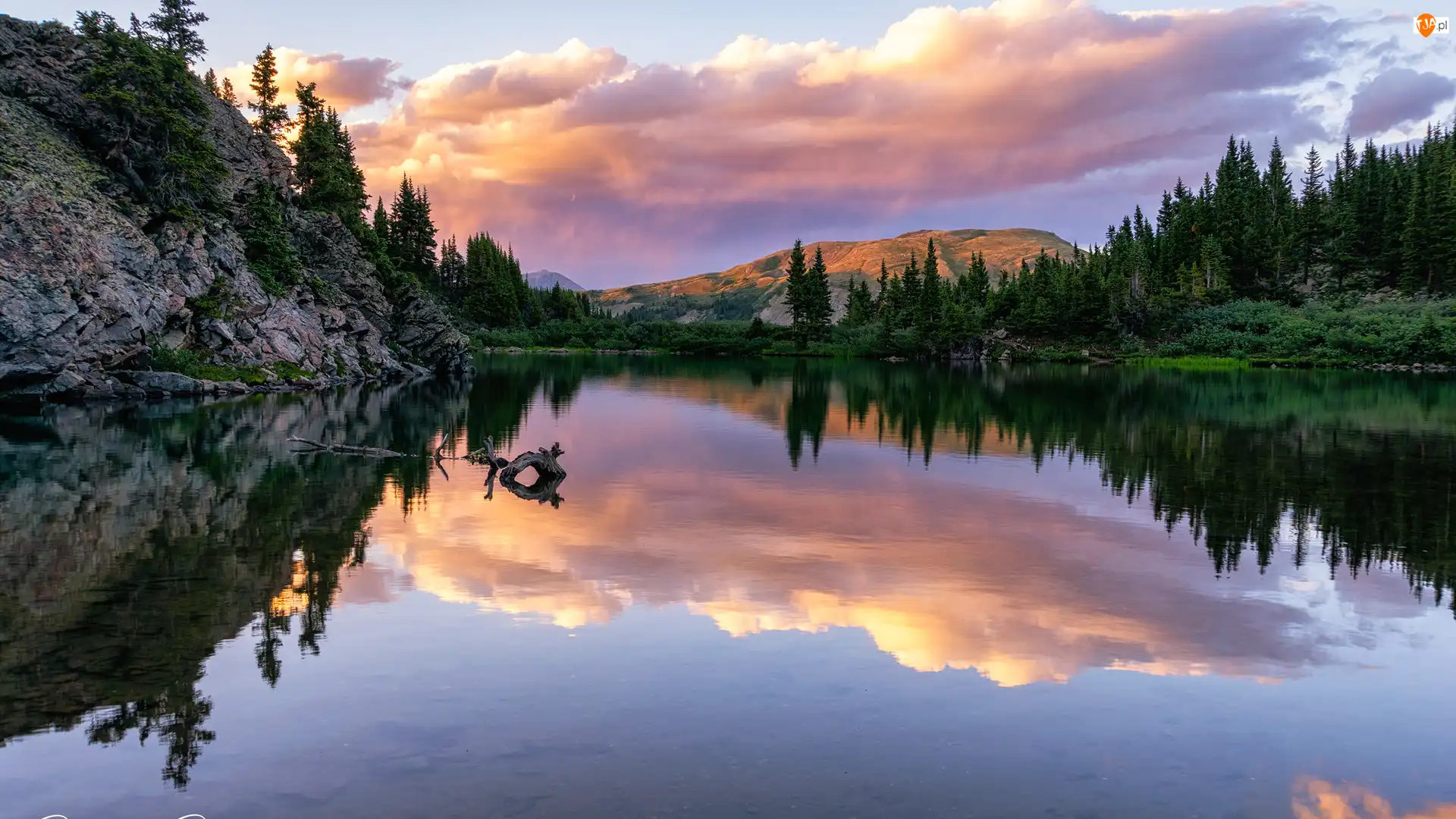Skały, Lasy, Zachód słońca, Odbicie, Lost Lake, Kolorado, Drzewa, Jezioro, Góra, Przełęcz Cottonwood, Stany Zjednoczone