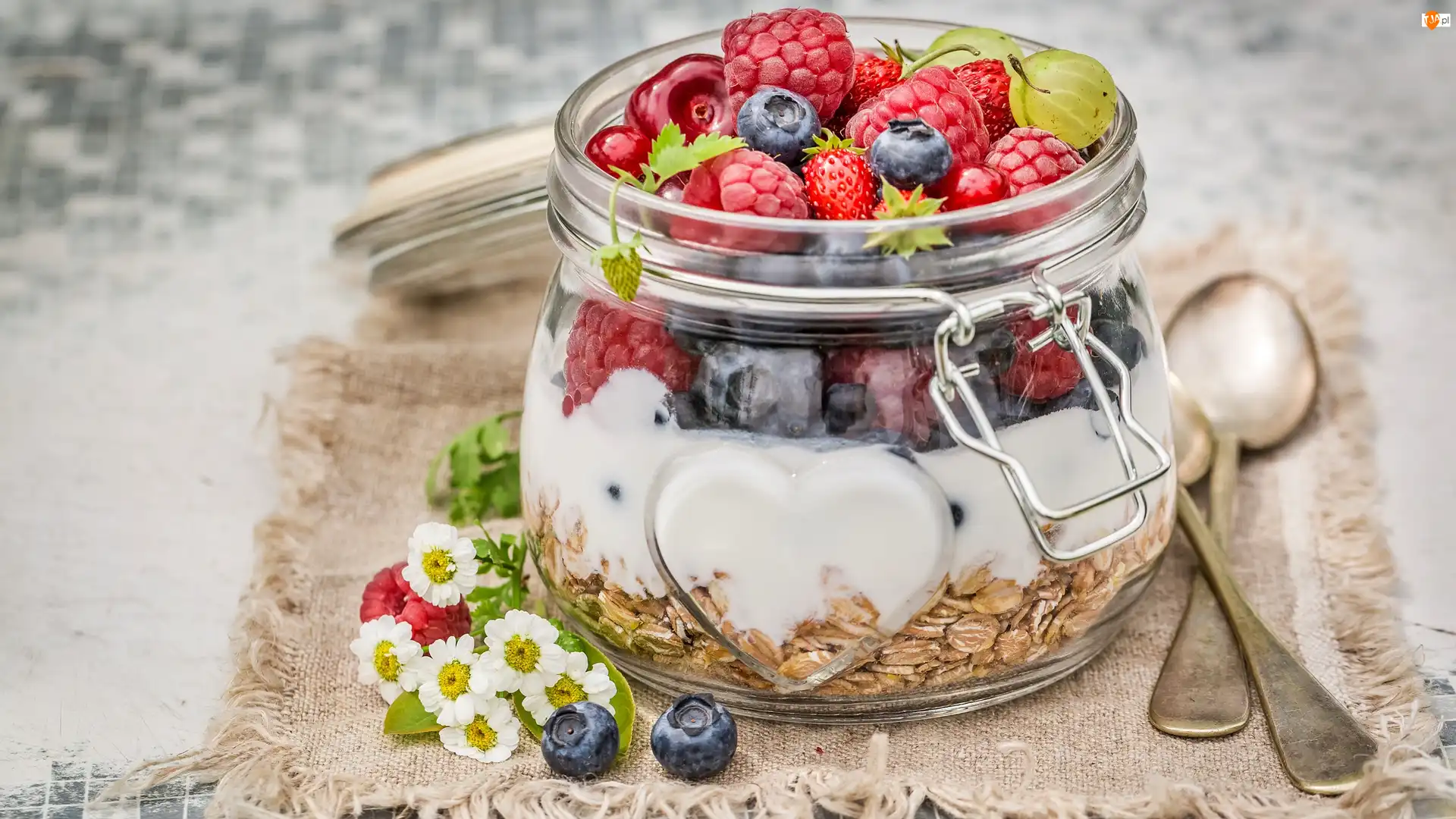 Jogurt, Łyżeczki, Płatki owsiane, Słoik, Owoce