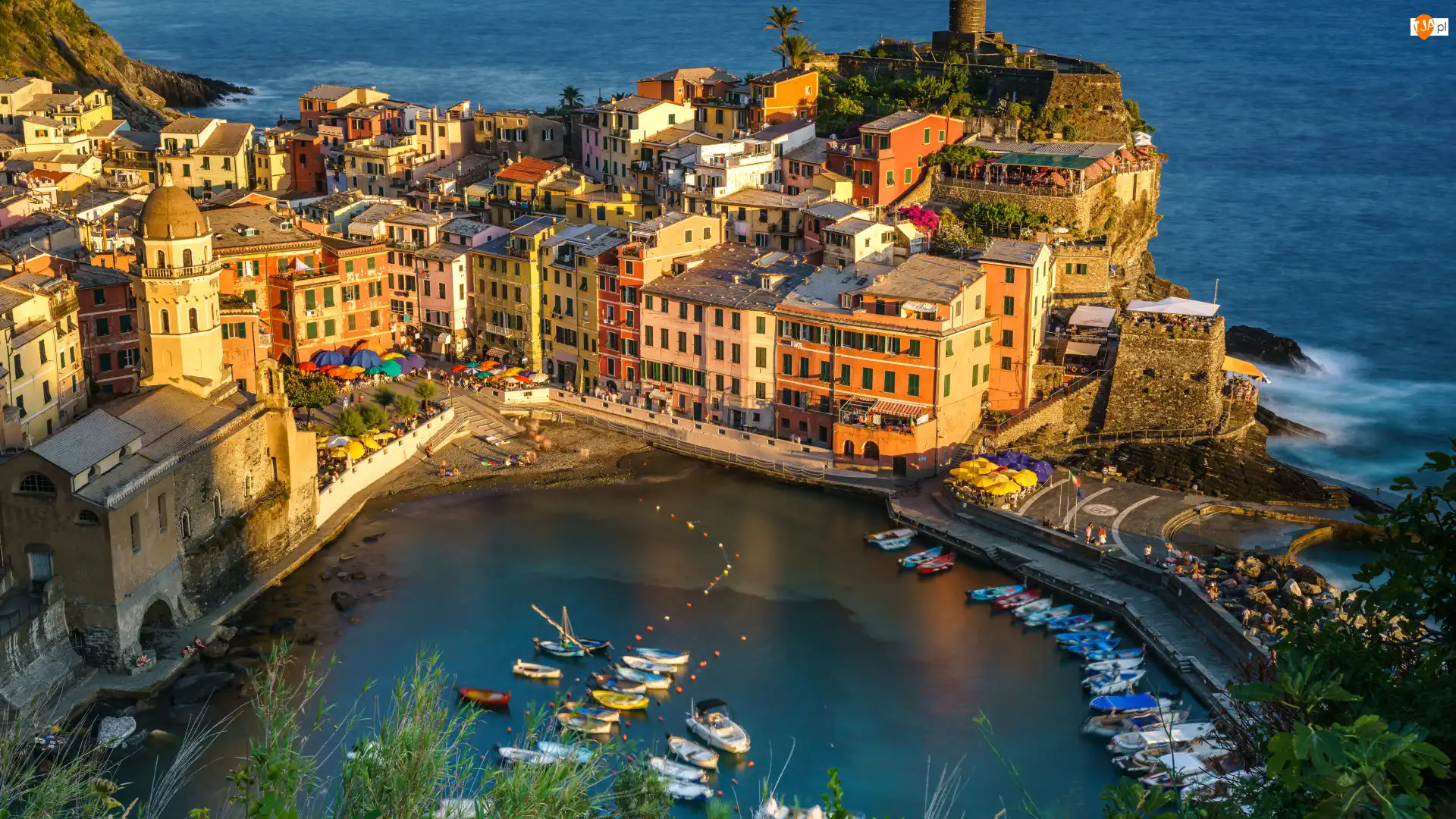Domy, Morze Liguryjskie, Vernazza, Włochy, Zatoka