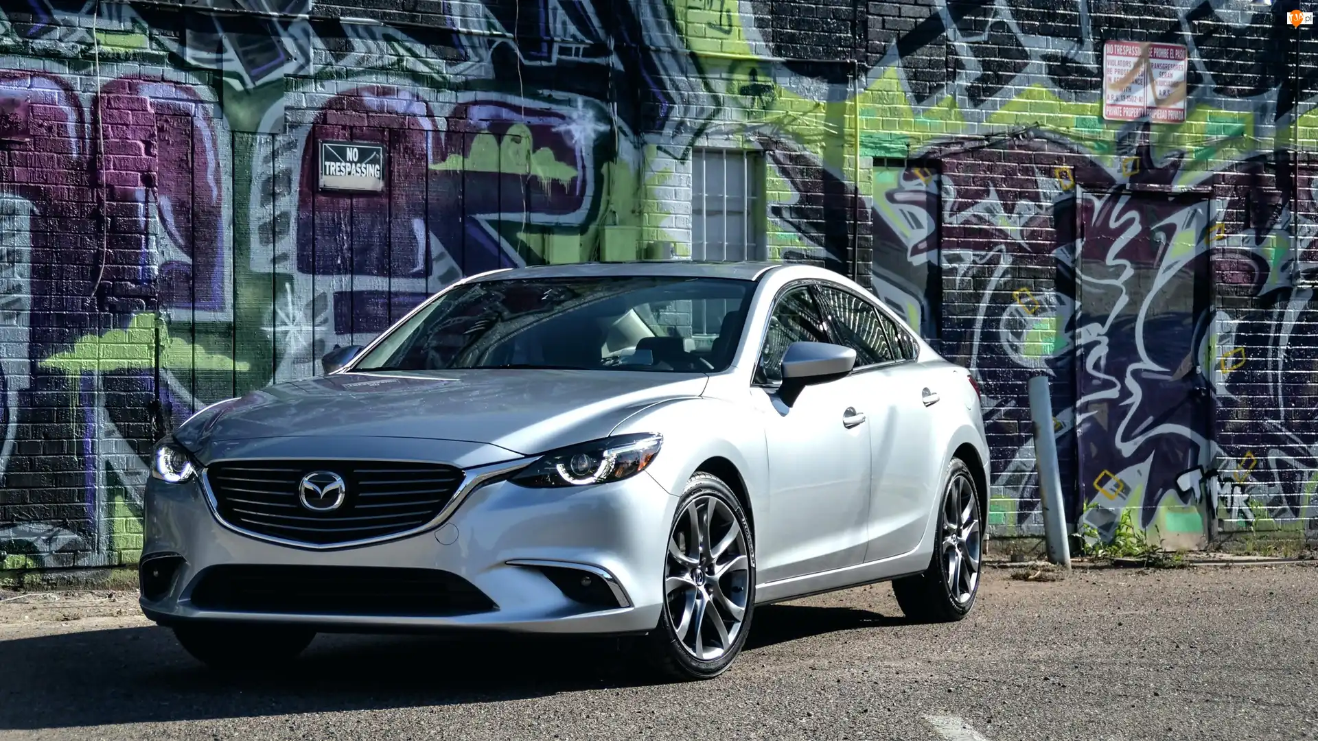 Graffiti, Mazda 6 Grand Touring, 2016, Ściana