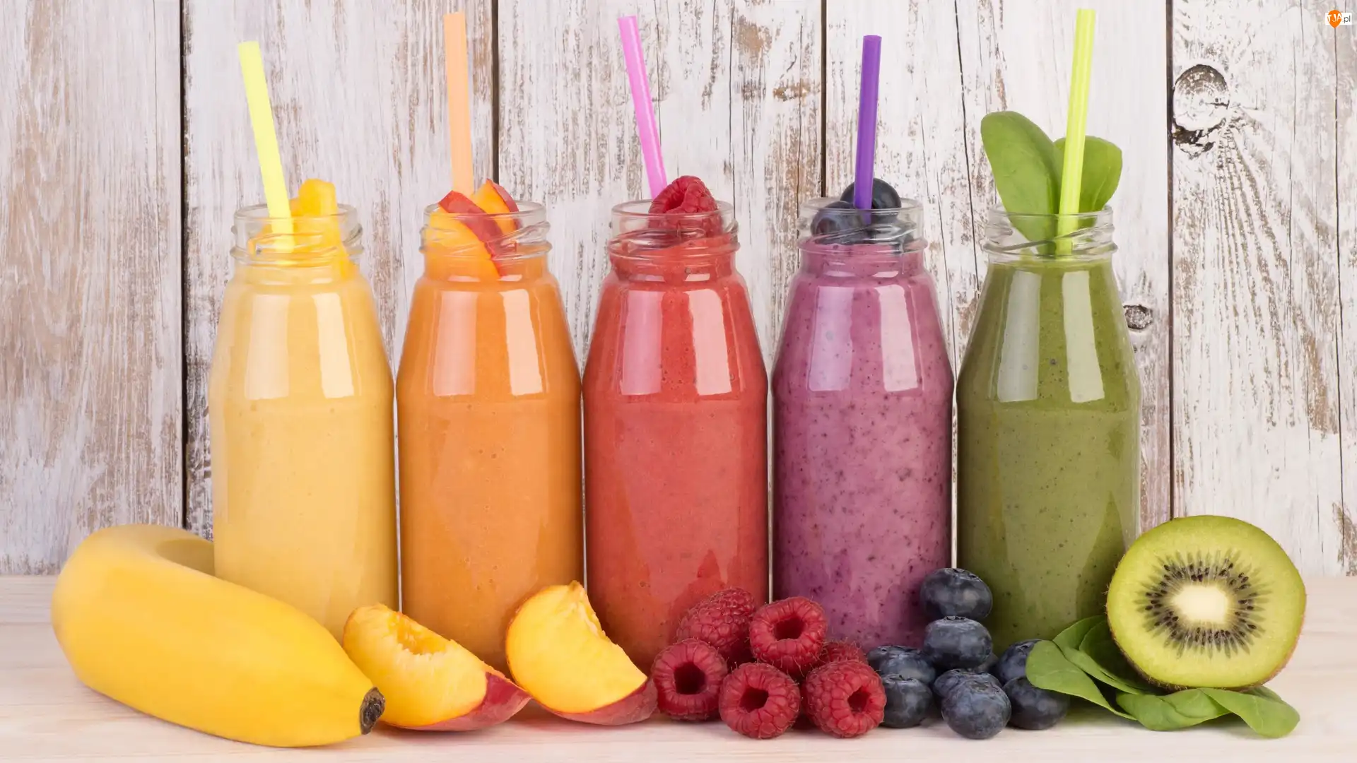 Maliny, Owocowe, Borówki, Banan, Koktajle, Kiwi, Brzoskwinie, Butelki
