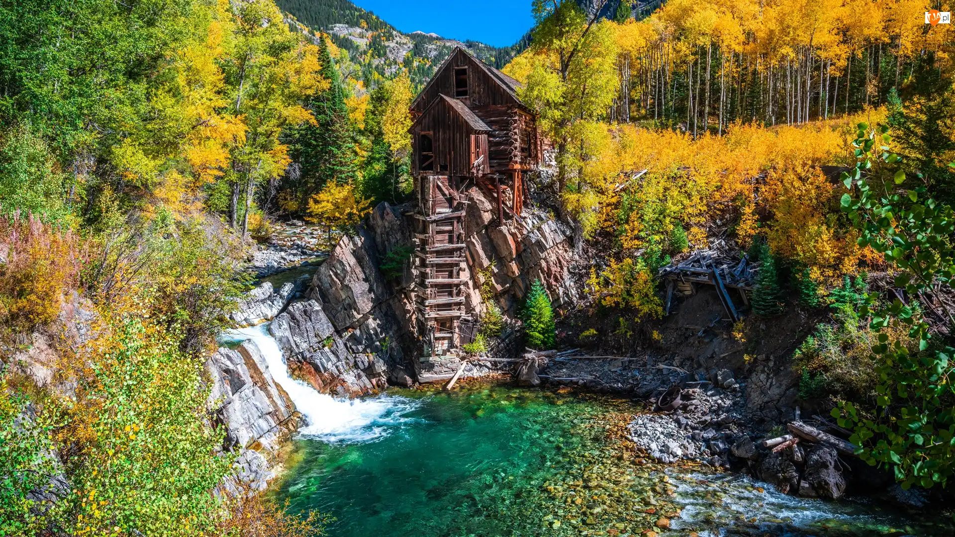 Rzeka Crystal River, Jesień, Stany Zjednoczone, Młyn Crystal Mill, Kolorado, Drzewa, Skały