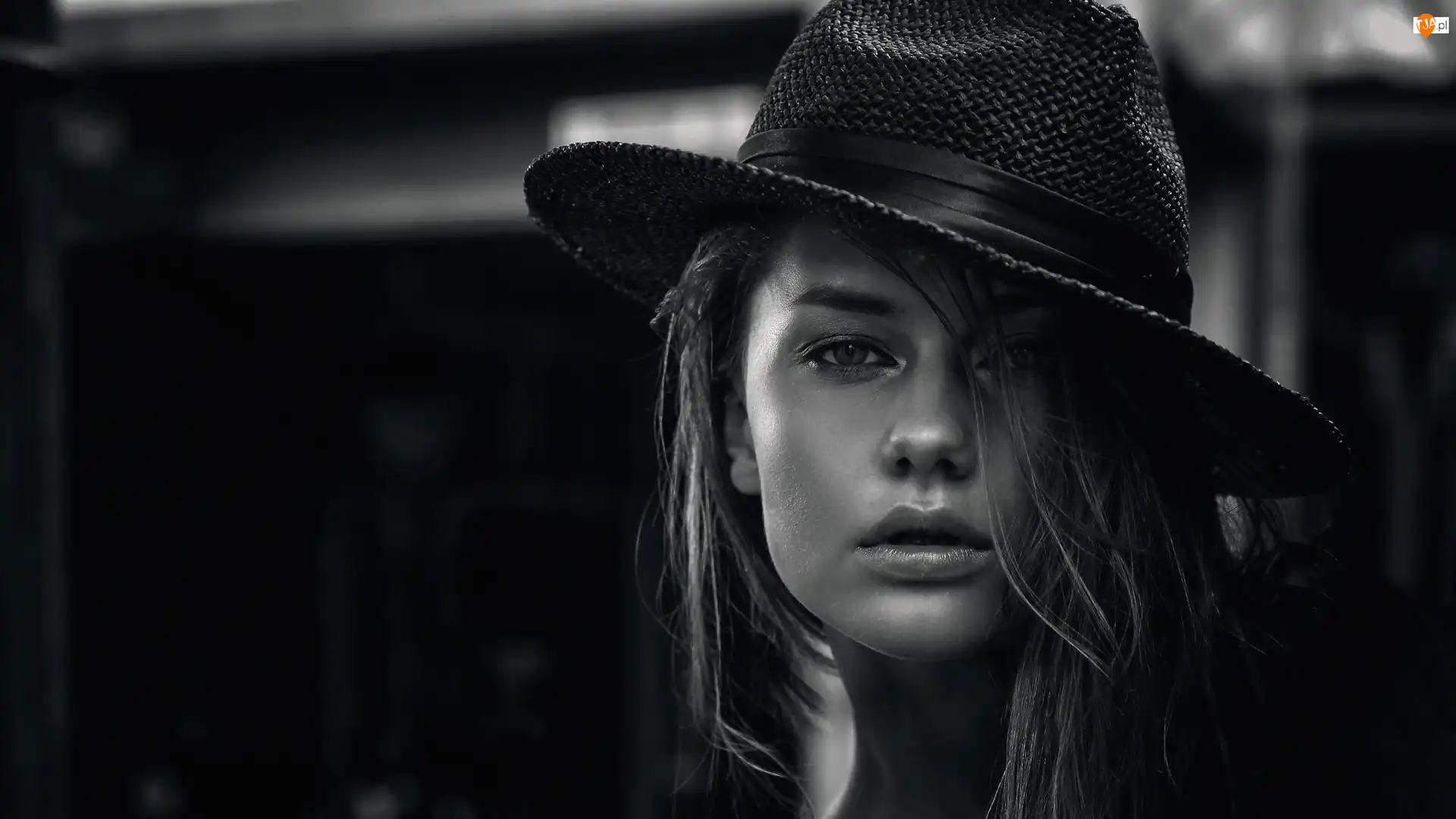 Czarno białe, Brigita Maldutytė, Modelka, Kapelusz
