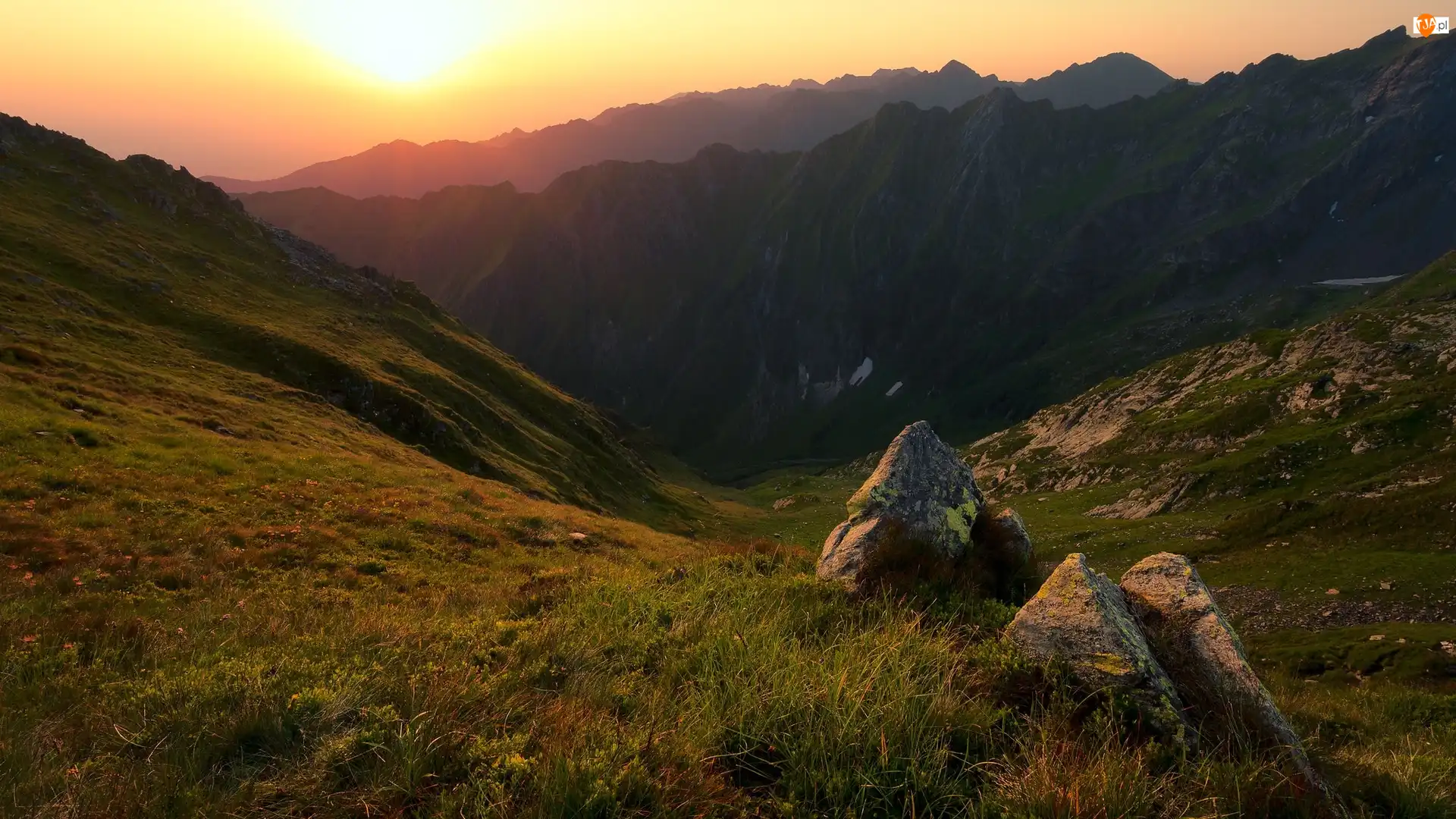Skały, Góry, Słońce, Dolina