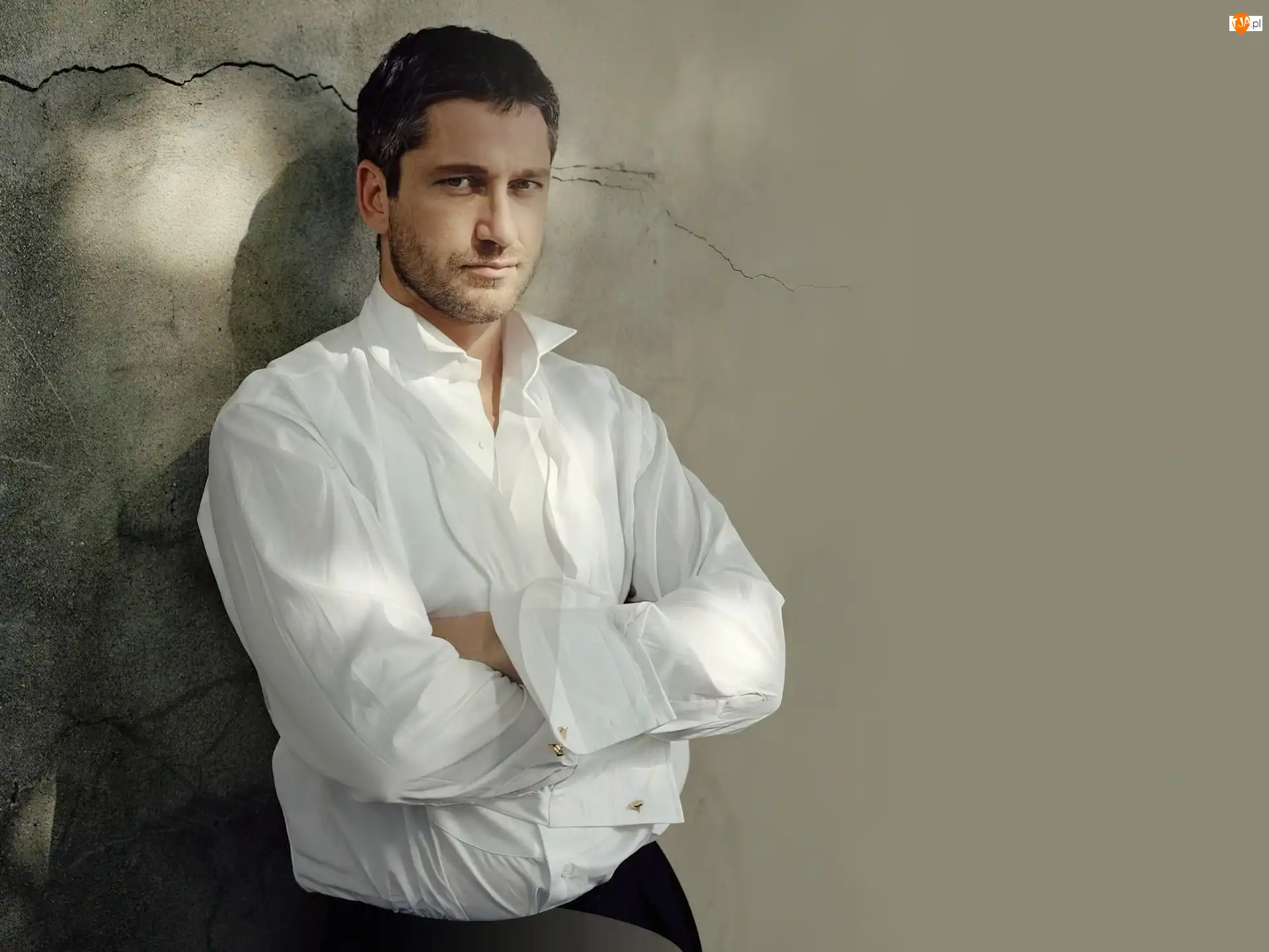 Koszula, Gerard Butler, Biała