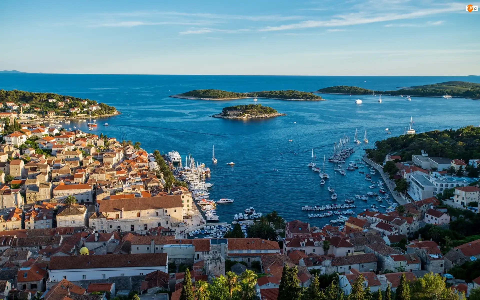 Wyspa Hvar, Miasto Hvar, Motorówki, Chorwacja, Żaglówki, Domy, Morze