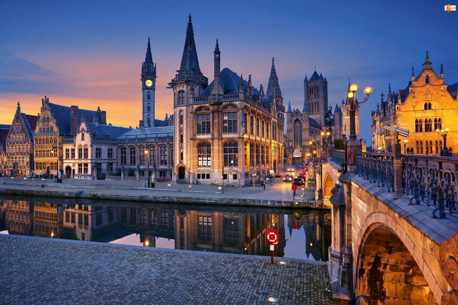 Kanał, Belgia, Most