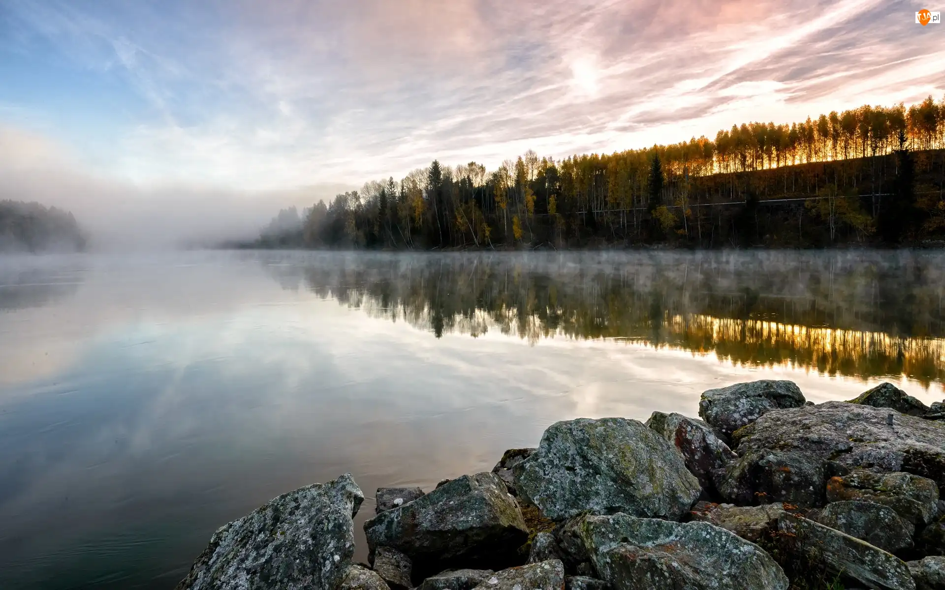Mgła, Jezioro, Odbicie