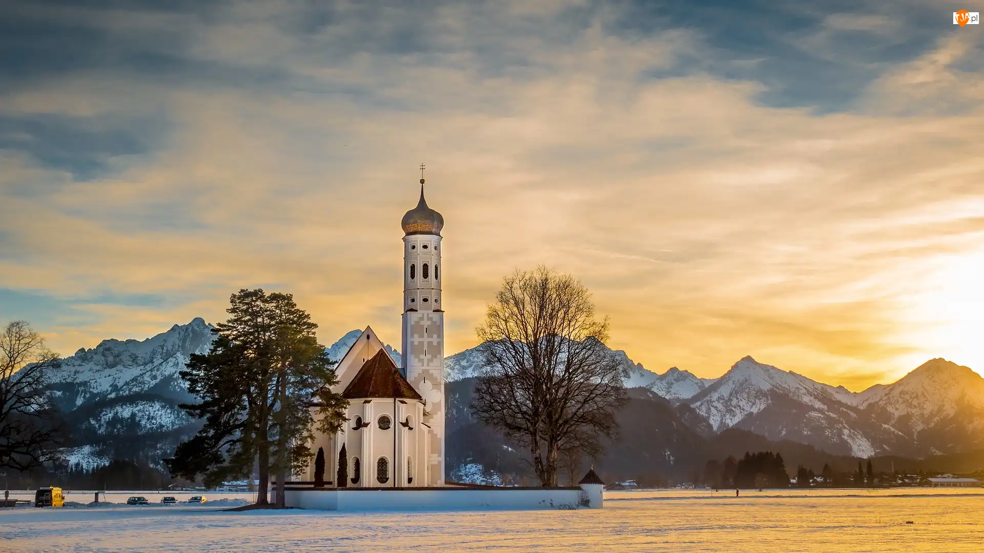 Niemcy, Eglise Saint Coloman, Bawaria, Zachód słońca, Miejscowość Schwangau, Góry Alpy, Las, Kościół, Drzewa
