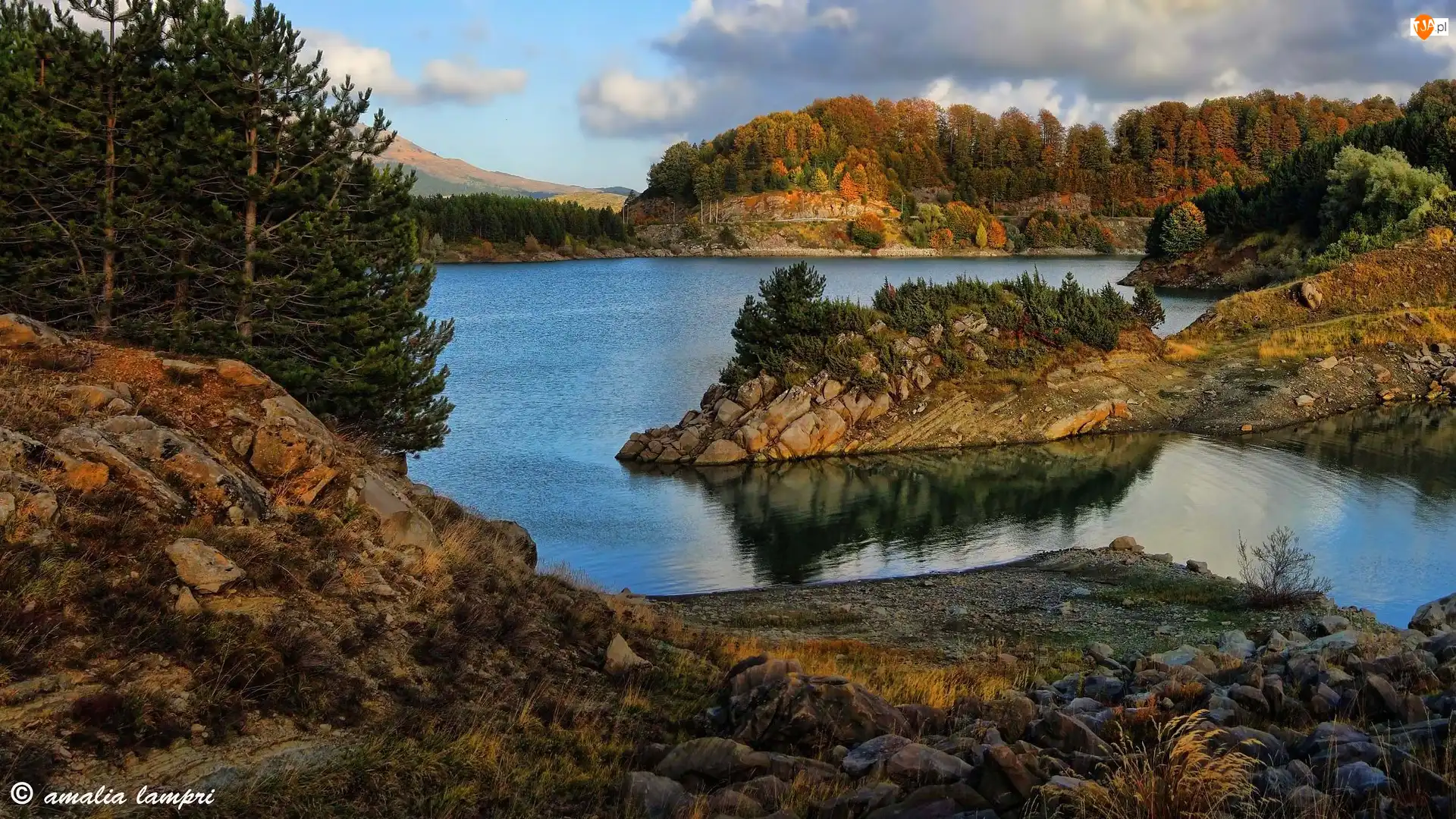 Aoos Lake, Grecja, Jezioro, Skały, Drzewa