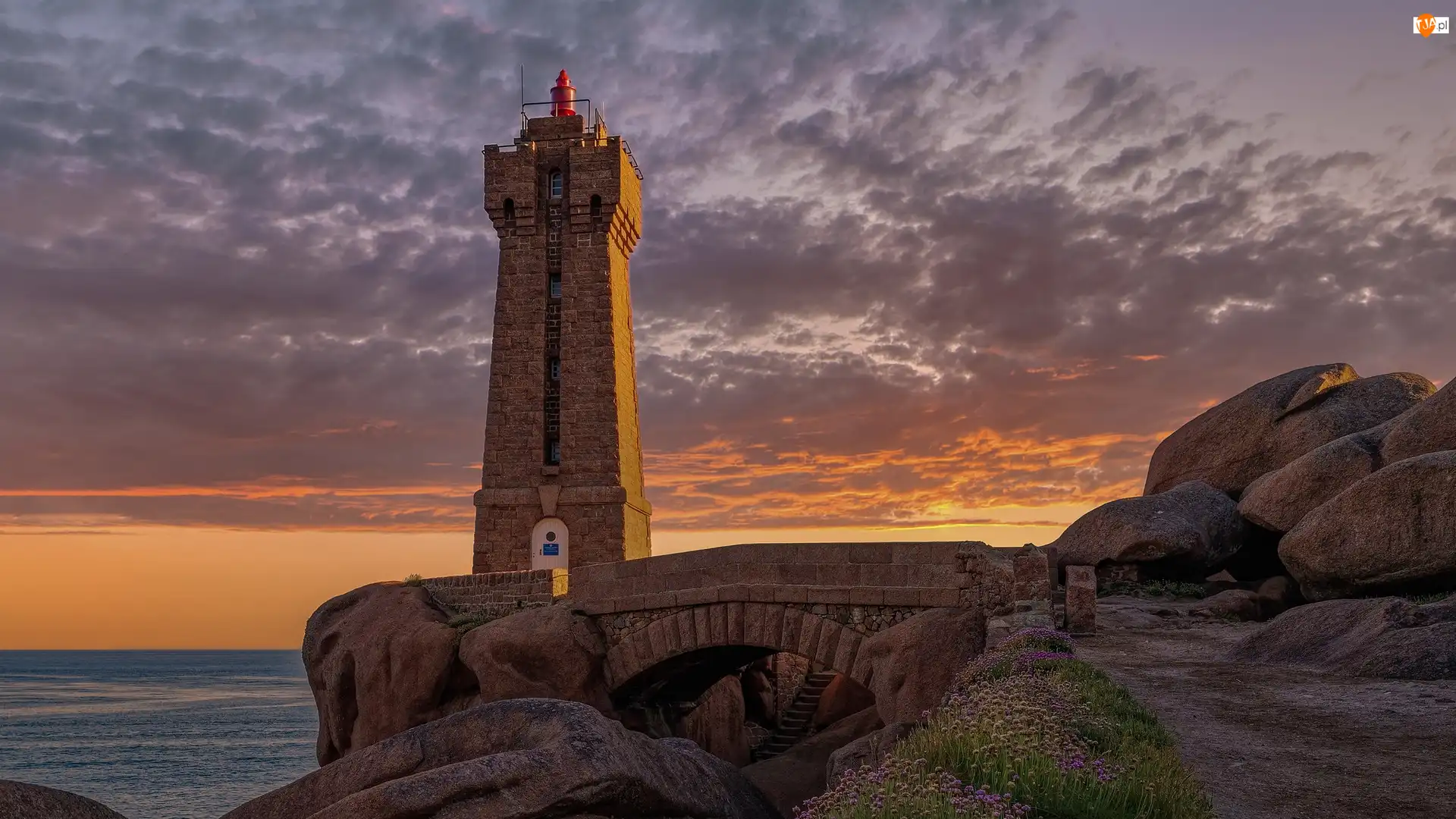 Phare de Men Ruz, Skały, Francja, Latarnia morska, Bretania, Perros Guirec, Morze