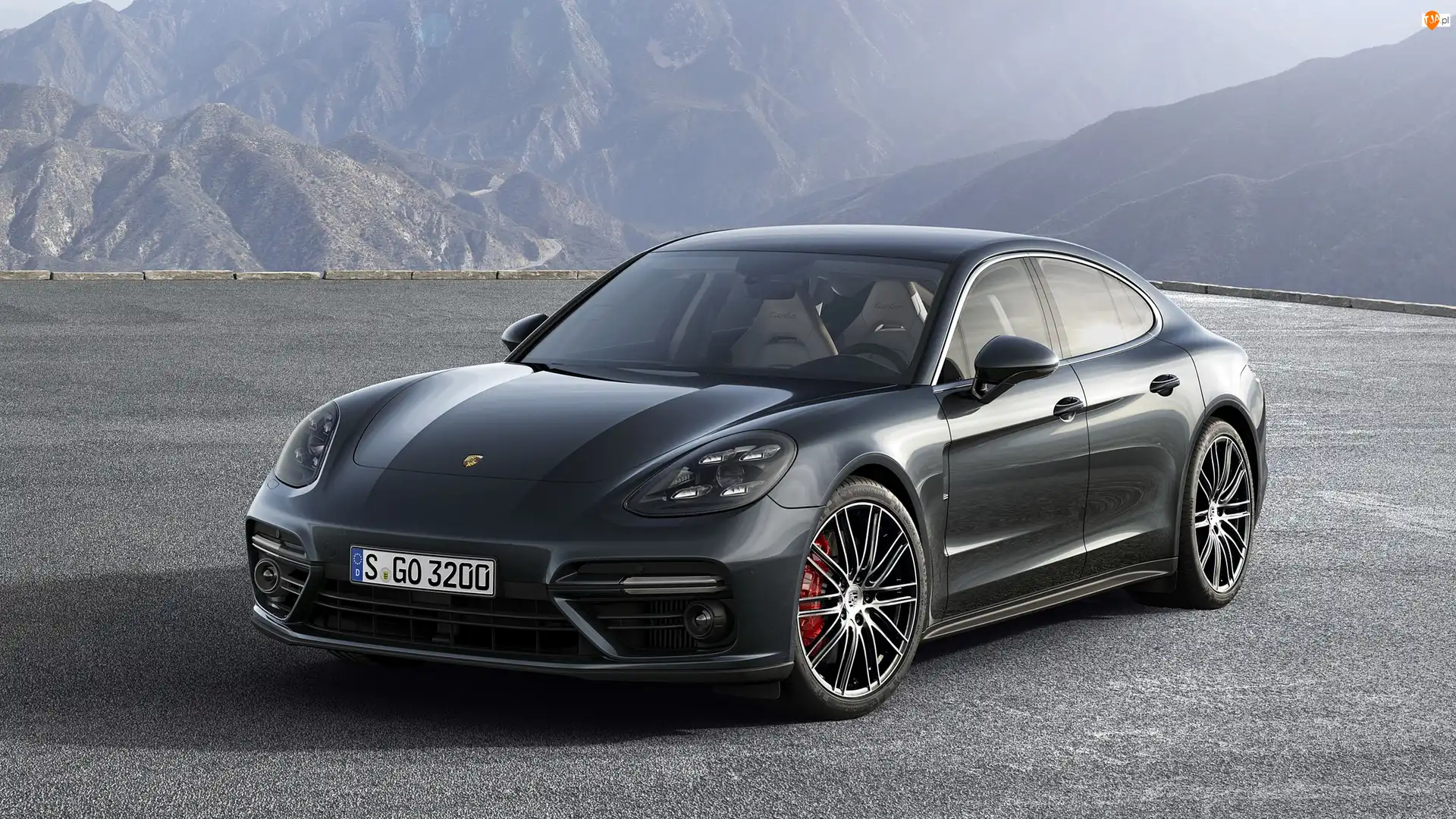 2016, Porsche Panamera Hatchback III
