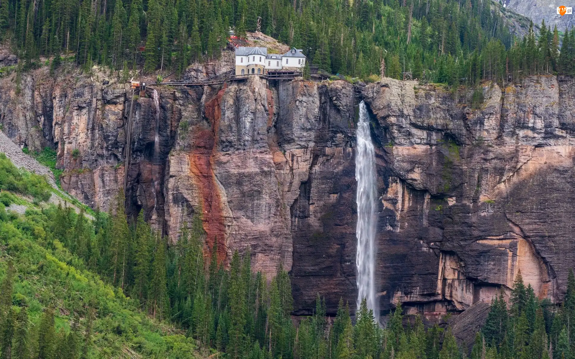 Telluride, Stany Zjednoczone, Wodospad, Drzewa, Kolorado, Bridal Veil Falls, Dom, Skały