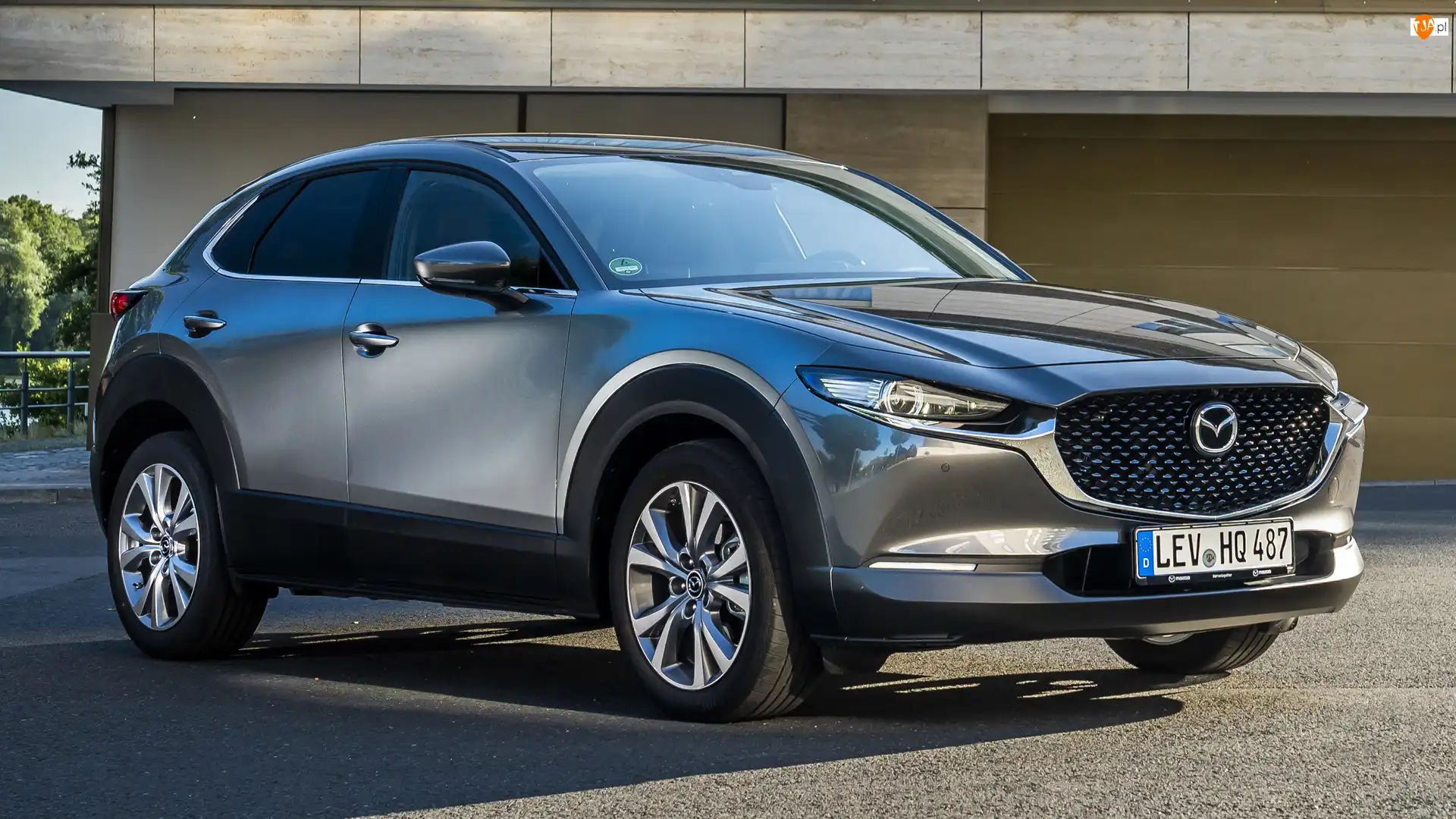 Mazda CX-30, Grafitowa