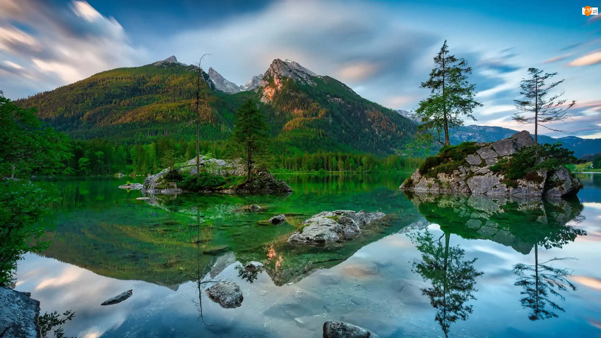 Niemcy, Góry, Bawaria, Kamienie, Gmina Berchtesgadener, Alpy, Drzewa, Jezioro Hintersee, Skały