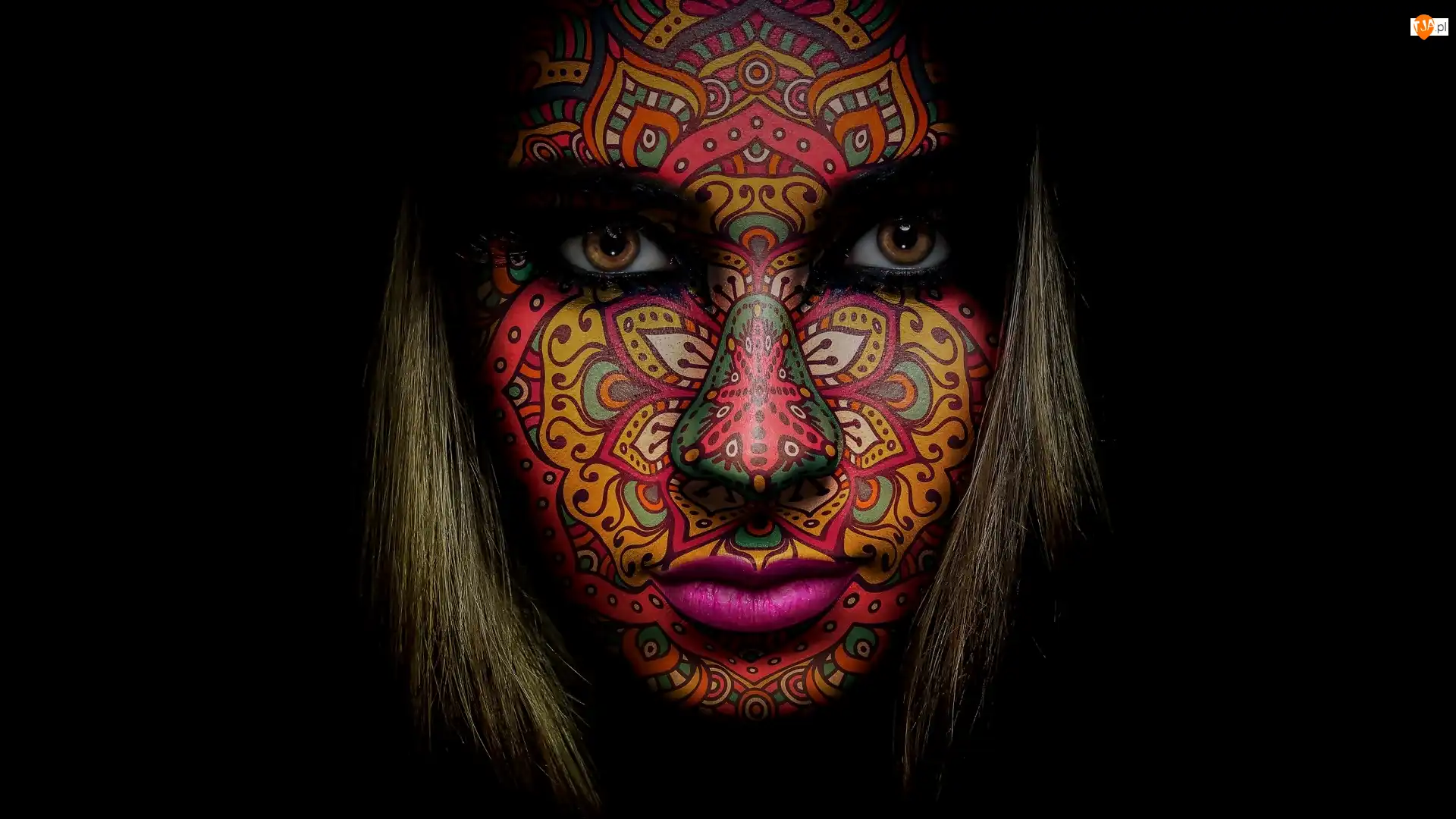 Bodypainting, Kobieta, Sarah Lima, Ciemne tło