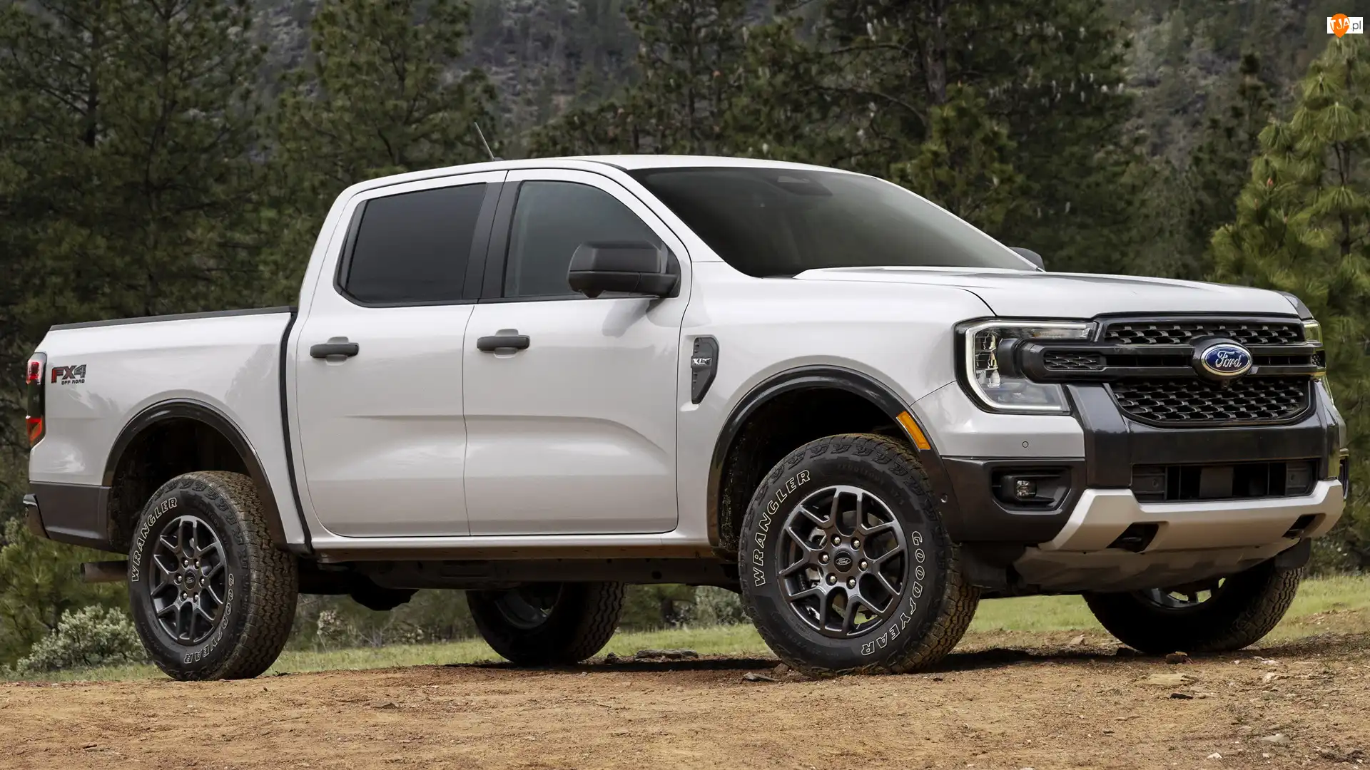 Bok, Ford Ranger Sport Crew Cab