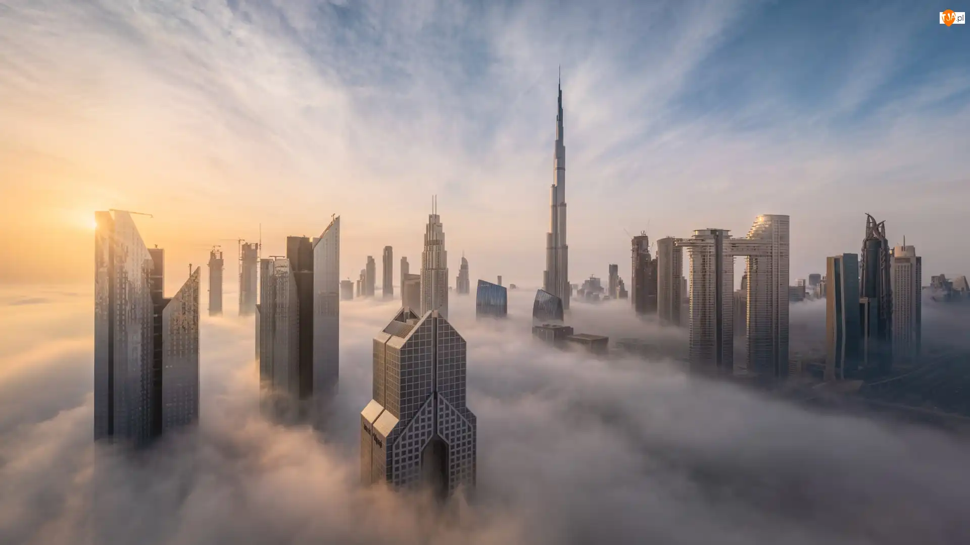 Dubaj, Wieżowiec, Mgła, Zjednoczone Emiraty Arabskie, Wschód słońca, Drapacze chmur, Burj Khalifa