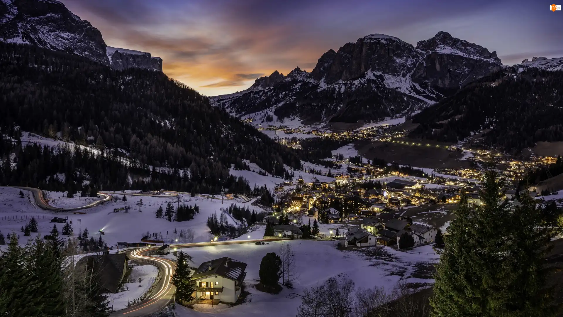 Zima, Dolina, Santa Cristina, Val Gardena, Alpy, Bolzano, Oświetlone, Góry, Gmina, Dolomity, Włochy