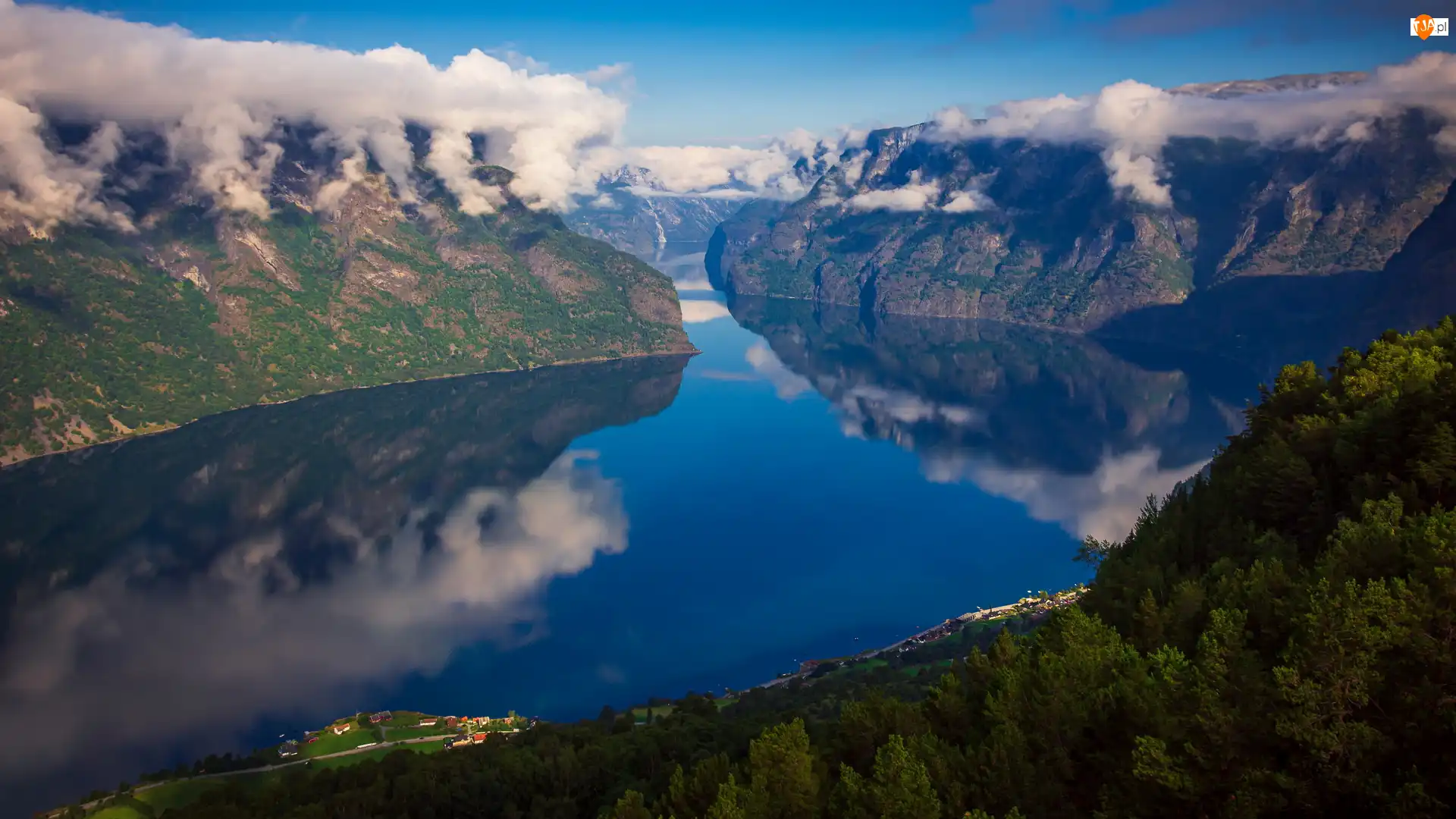 Fiord, Góry, Chmury, Norwegia, Aurlandsfjord, Hrabstwo Vestland