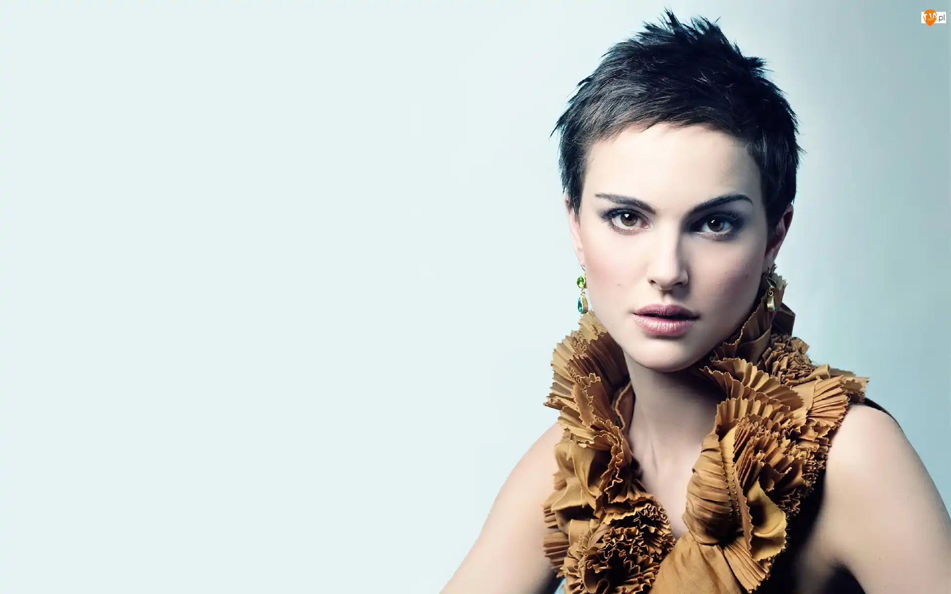 Włosy, Natalie Portman, Krótkie