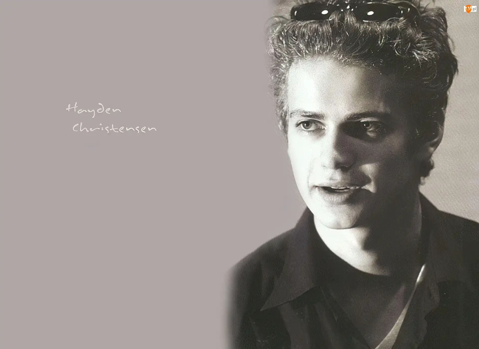 kręcone włosy, Hayden Christensen, okulary