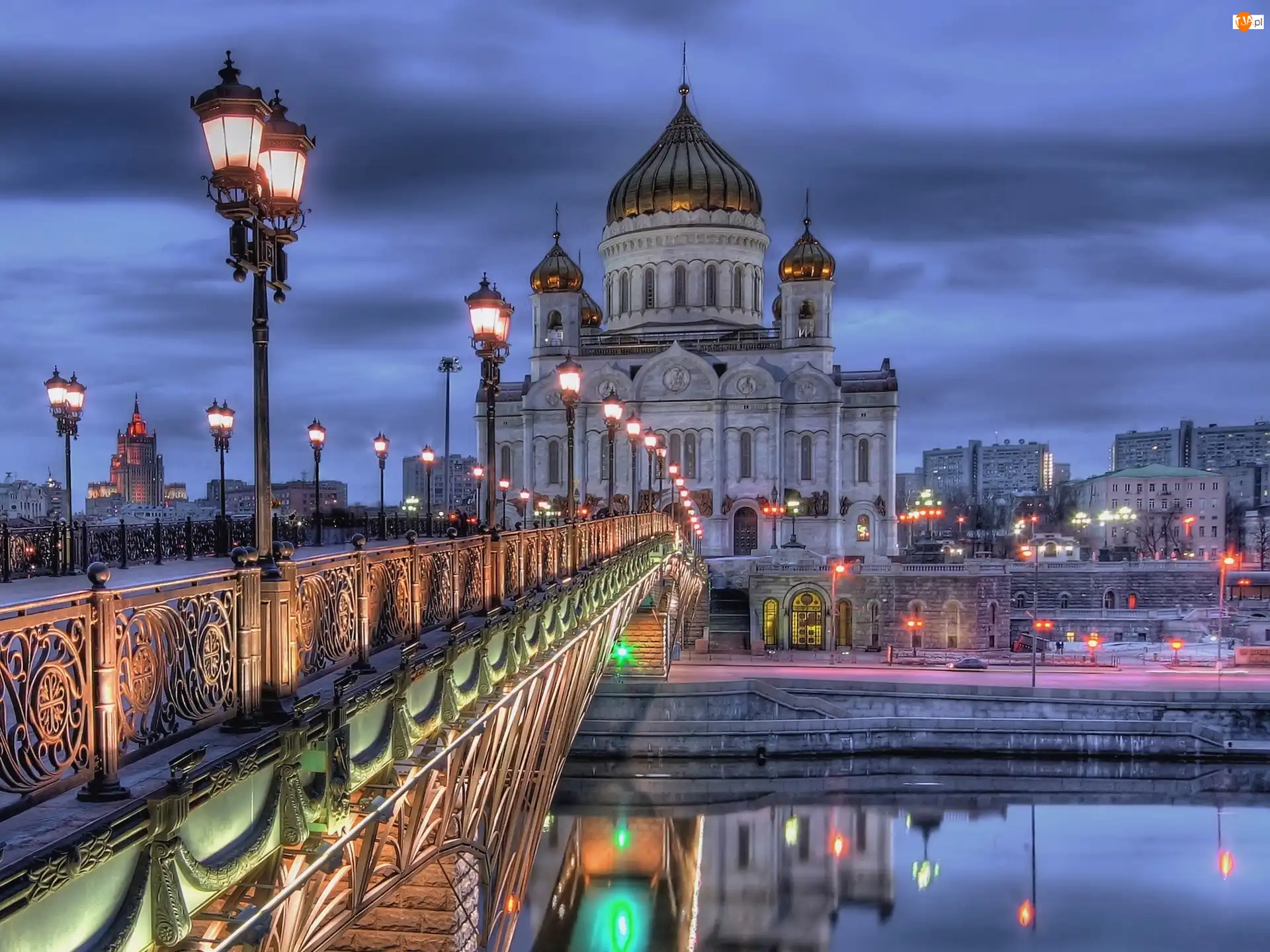 Moskwa, Most, Katedra